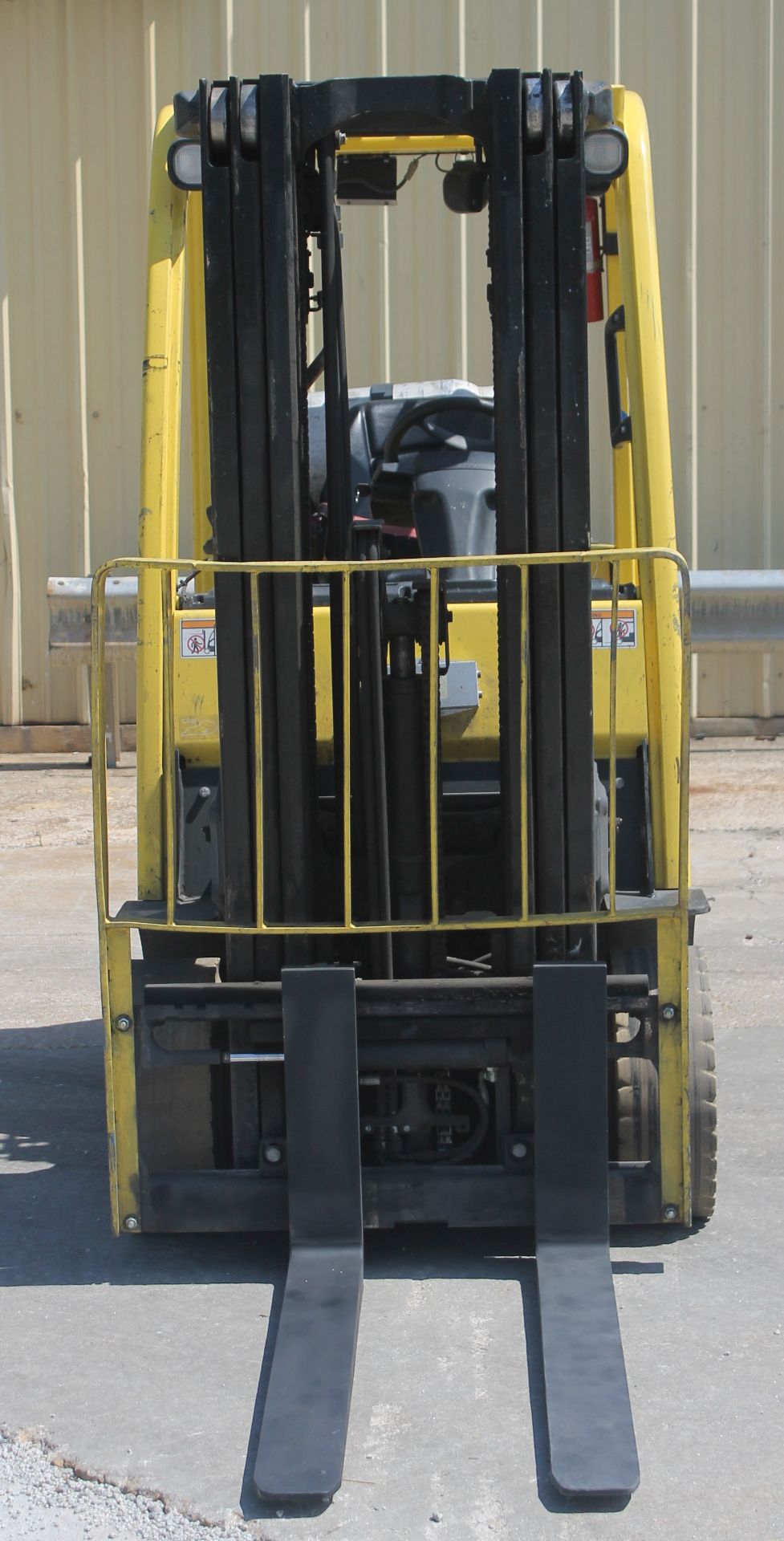 2012 HYSTER 5000 LB CAPACITY PROPANE FORKLIFT, 3 STAGE MAST (CHECK VIDEO) - Image 4 of 7