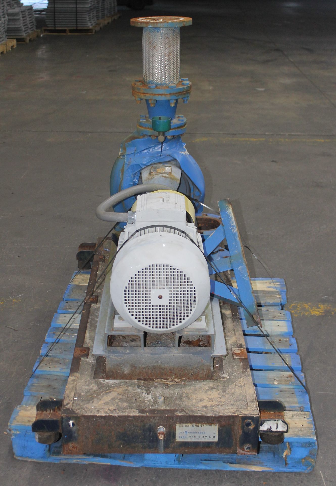 WILO INDUSTRIAL DIRECT COUPLED MOTOR PUMP, 15 KW OR 20 HP MOTOR. - Image 2 of 4