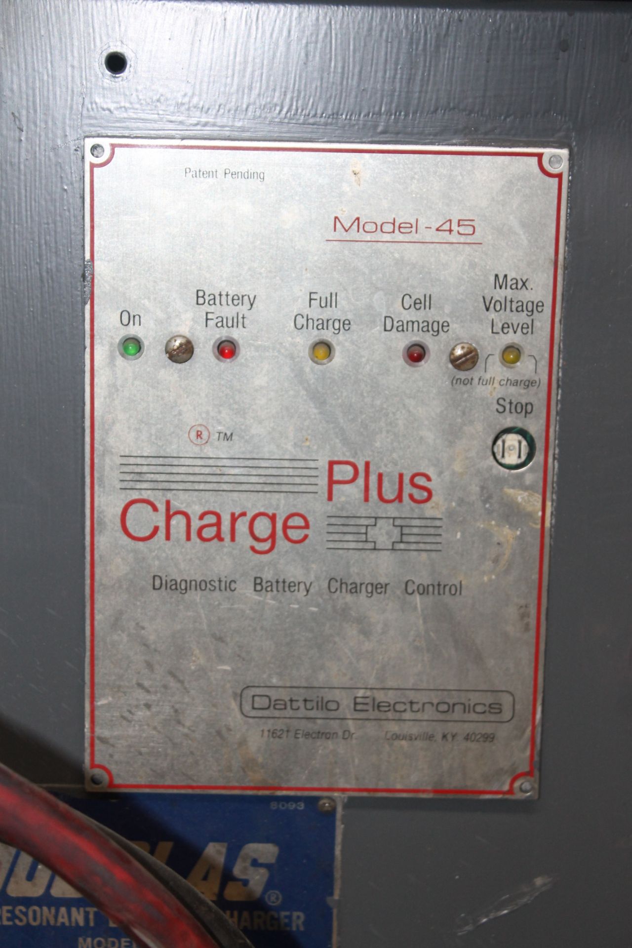 DOUGLAS 24 VOLTS BATTERY CHARGER - Image 3 of 3