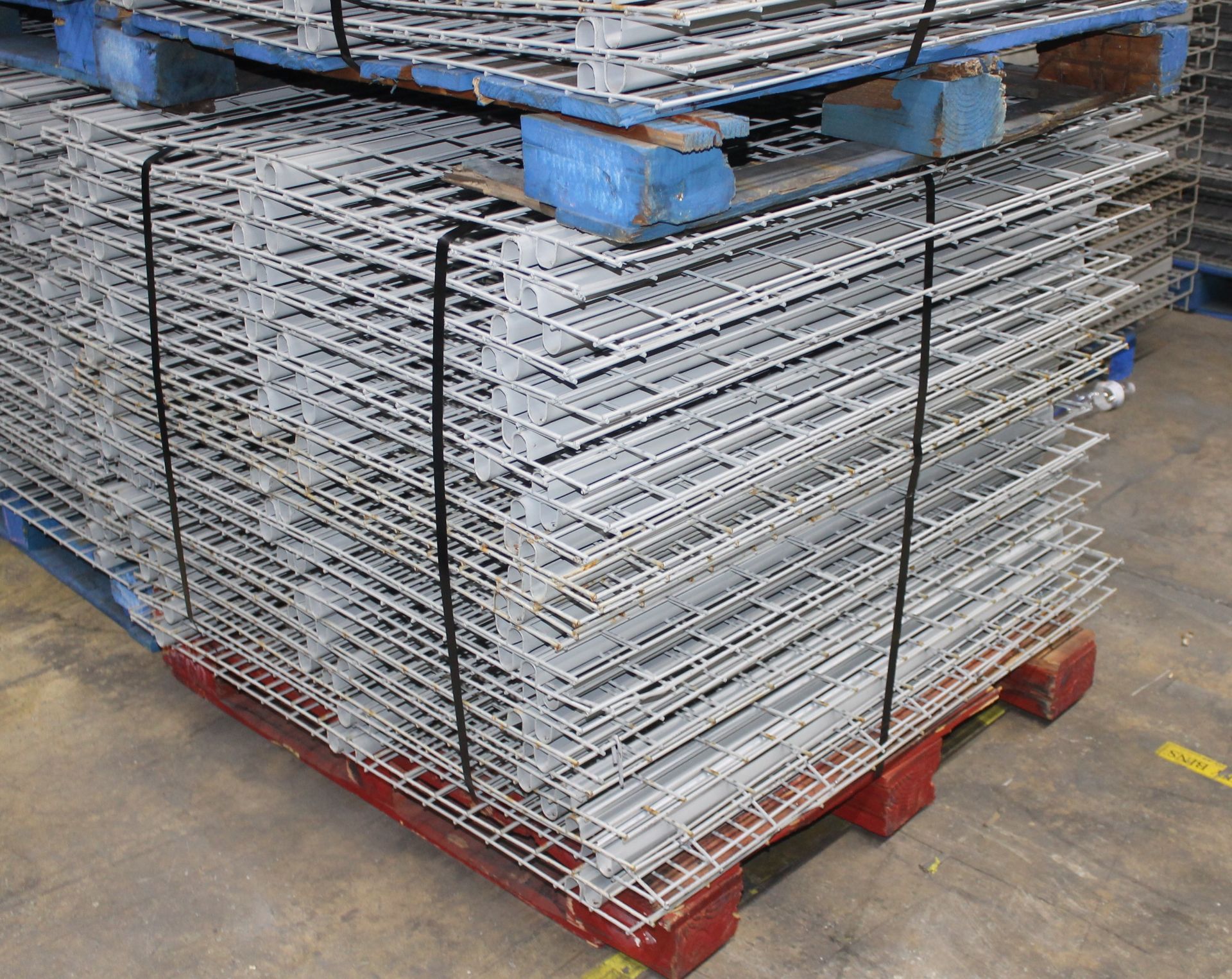 14 BAYS OF 27'H x 48"D X 98"W INTERLAKE TEARDROP STYLE PALLET RACK, (5 BEAM LEVELS) - Image 3 of 4