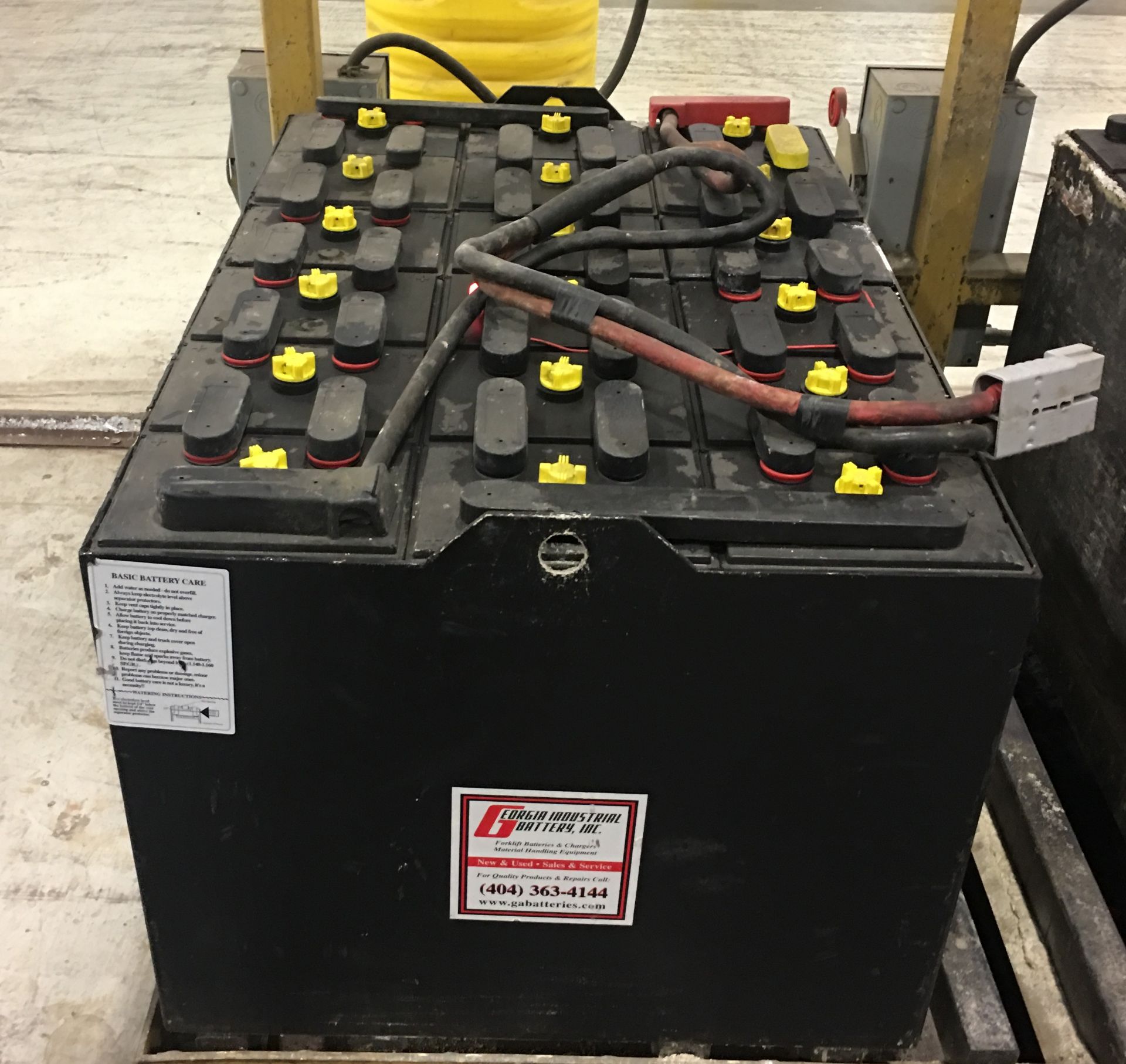 2010 THE GEORGIA INDUSTRIAL 36 VOLT FORKLIFT BATTERY, - Image 2 of 2