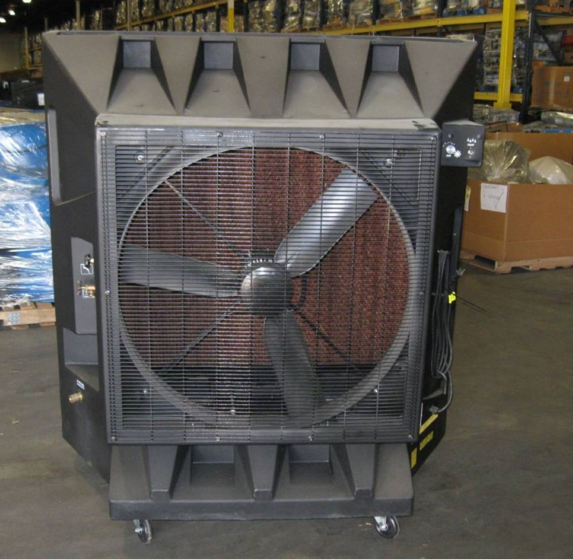 2500 SQFT CAPACITY 36" PORTABLE EVAPORATIVE AIR COOLER (NEW IN A BOX)