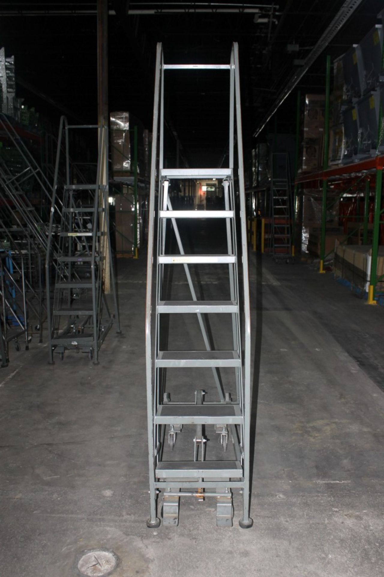 EGA PRODUCTS 7 STEP ROLLING LADDER