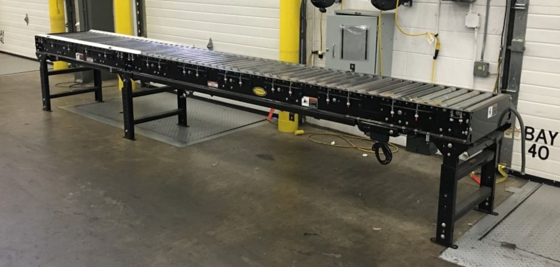 15 FT LONG HYTROL 24" POWERED CONVEYOR, V-BELT DRIVE. CLICK HERE TO WATCH VIDEO