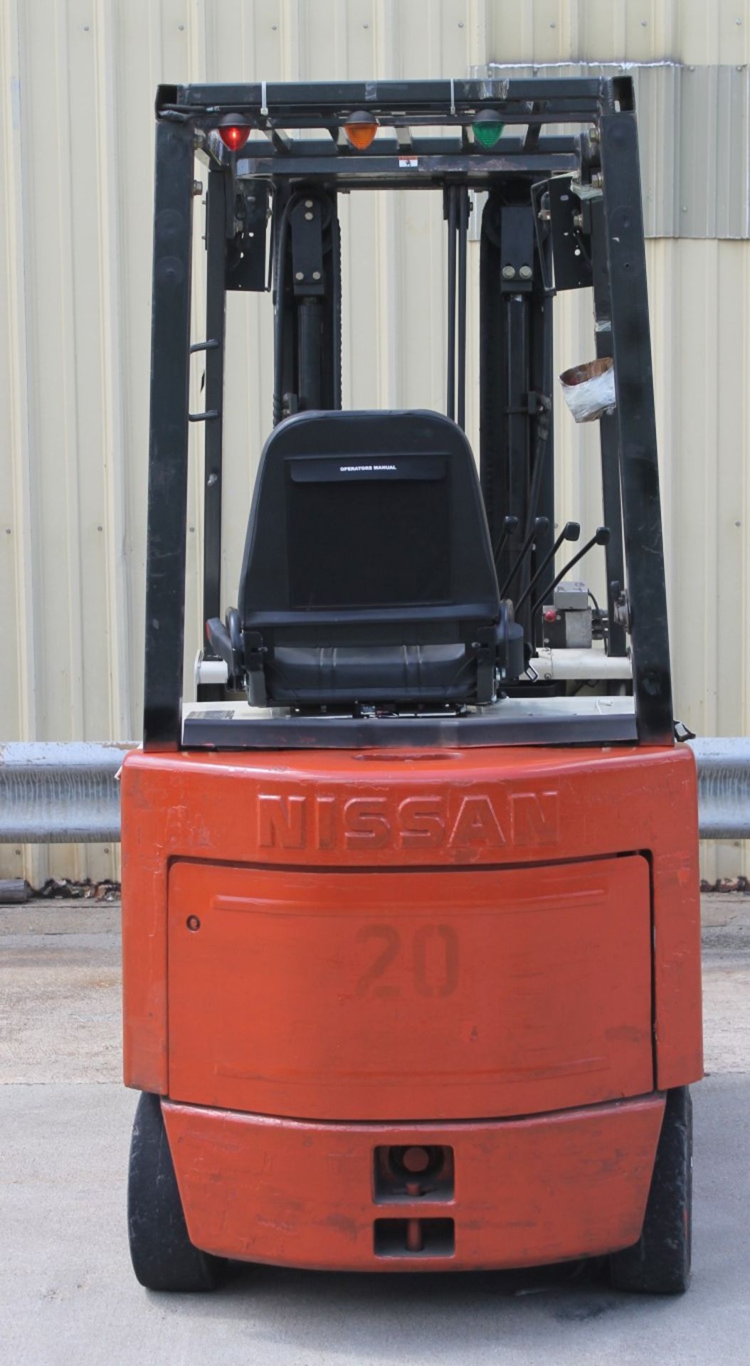2004 NISSAN 4000 LBS CAPACITY ELECTRIC FORKLIFT WITH 2012 BATTERY, (WATCH VIDEO) - Image 5 of 5