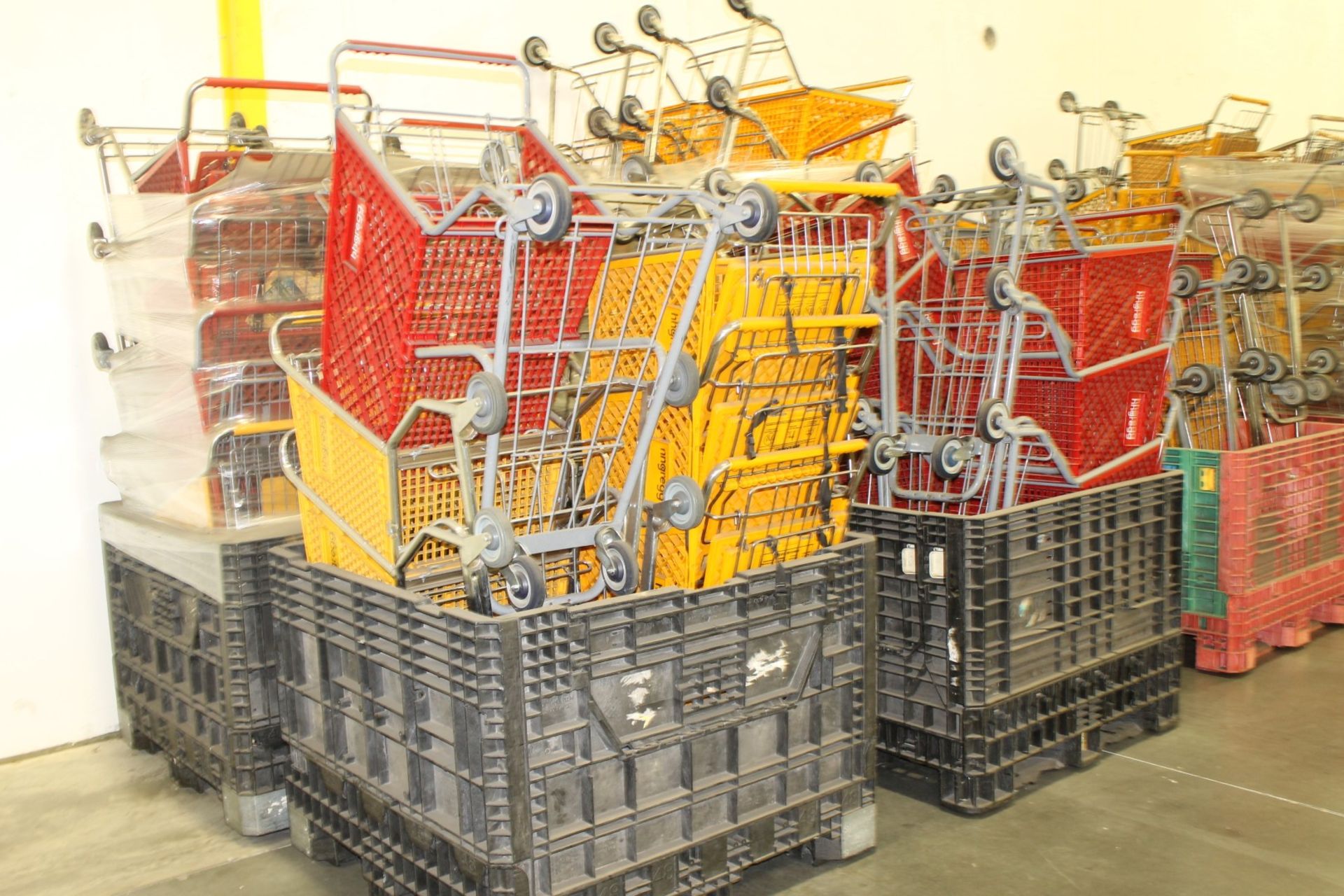 10 PCS OF SHOPPING CART.