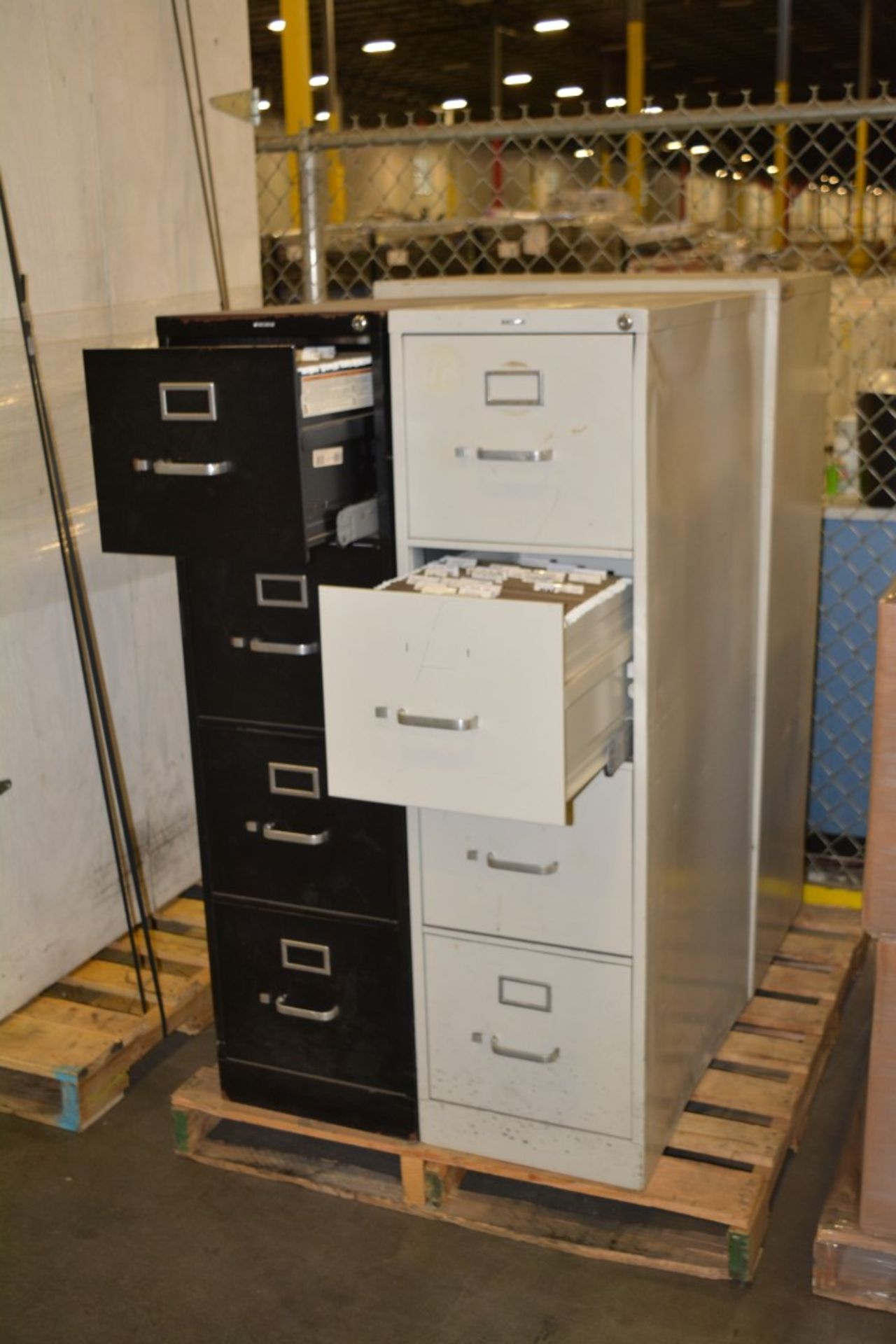 4-DRAWER VERTICAL FILE CABINET - Image 2 of 2