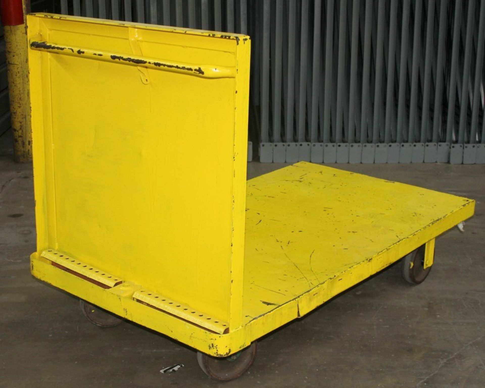 USED HEAVY DUTY PLATFORM CART - Image 2 of 3