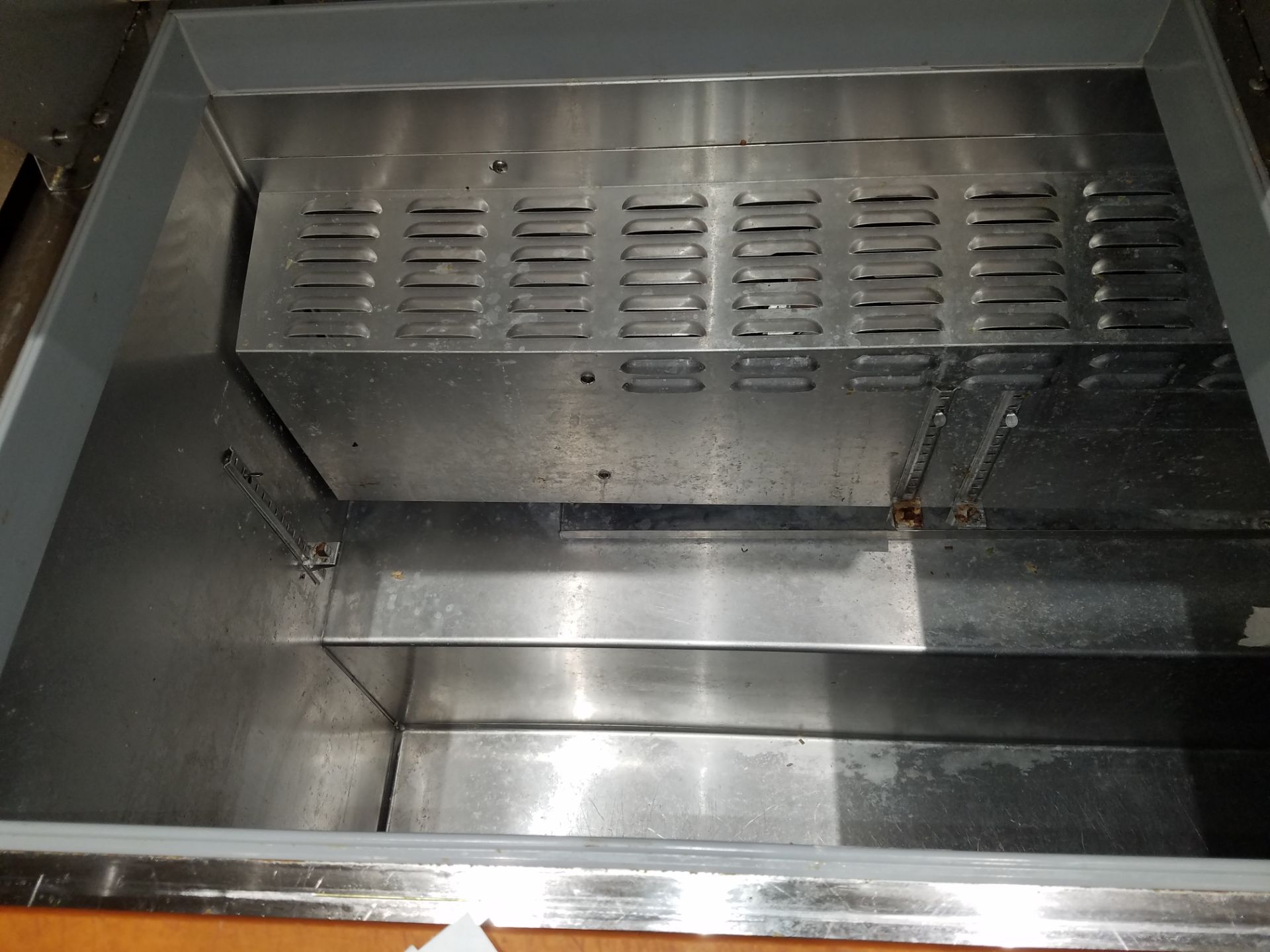 Continental 3 door refrigerated prep table, model 3R with poly top cutting board, 72", SW7220m, - Image 2 of 5