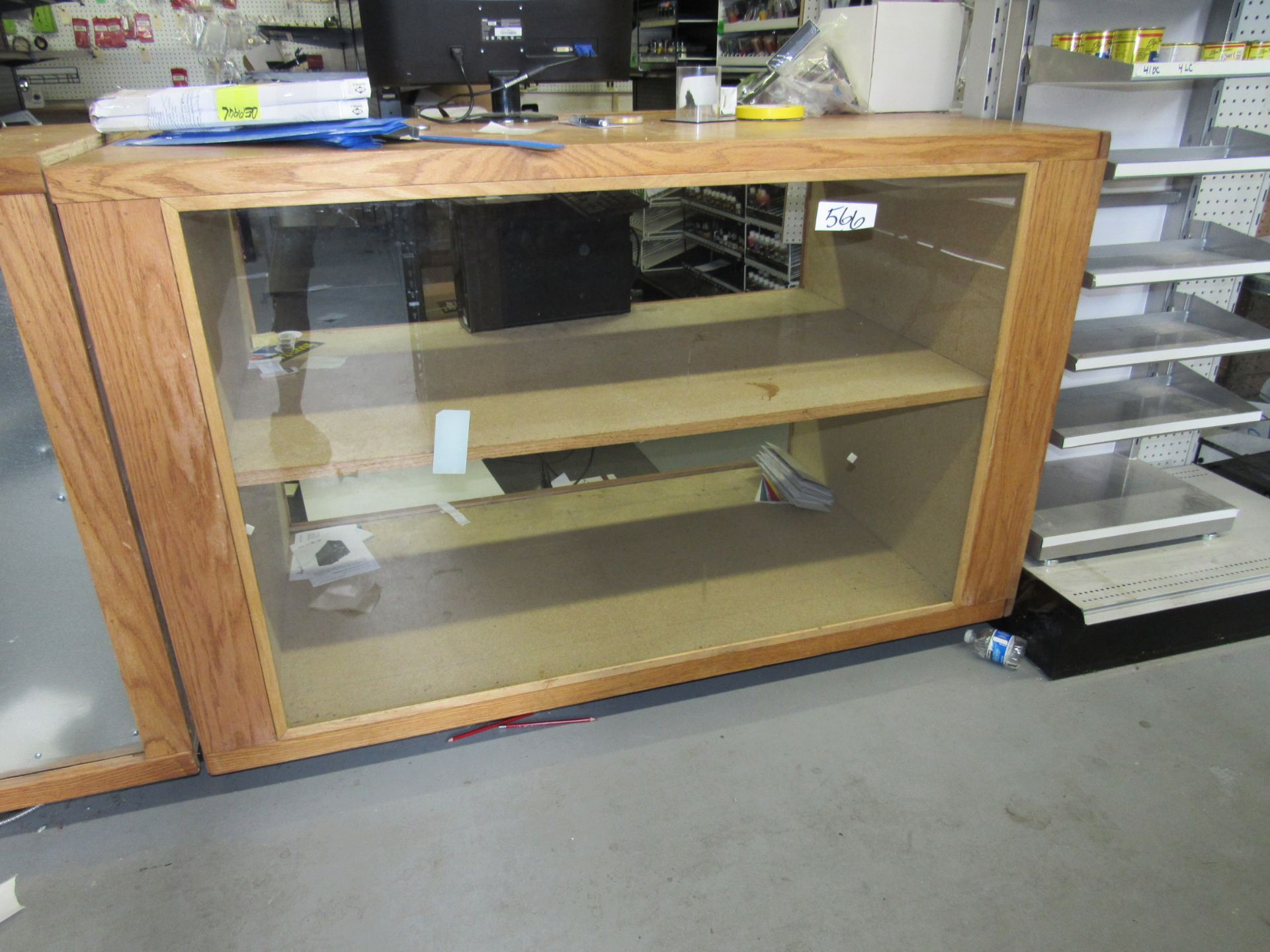 Display counter: 5' x 31" x 40"