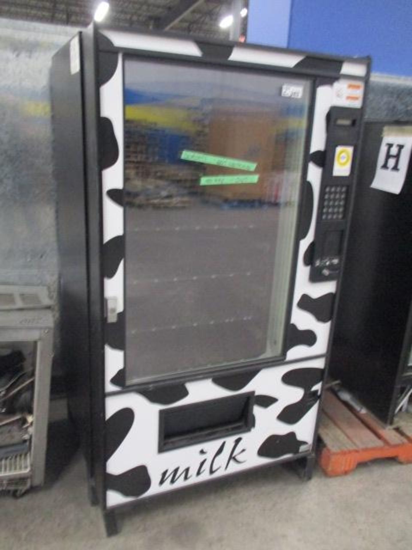 Milk Vending Machine (not cooling)