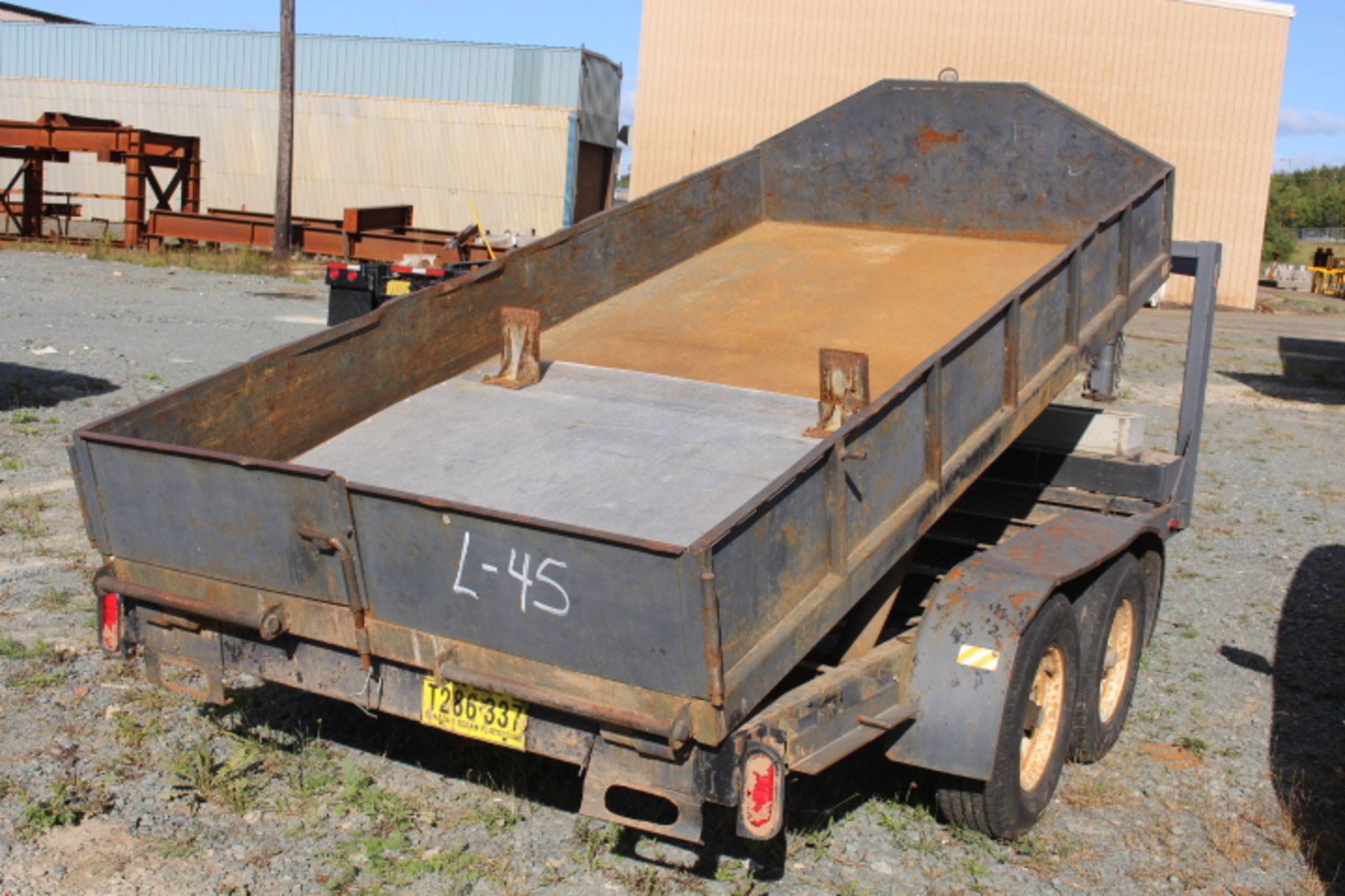 A&M Fabrication 12' x 5" 8" 5th wheel hitch dump trailer brakes on ft axle only - Image 2 of 7