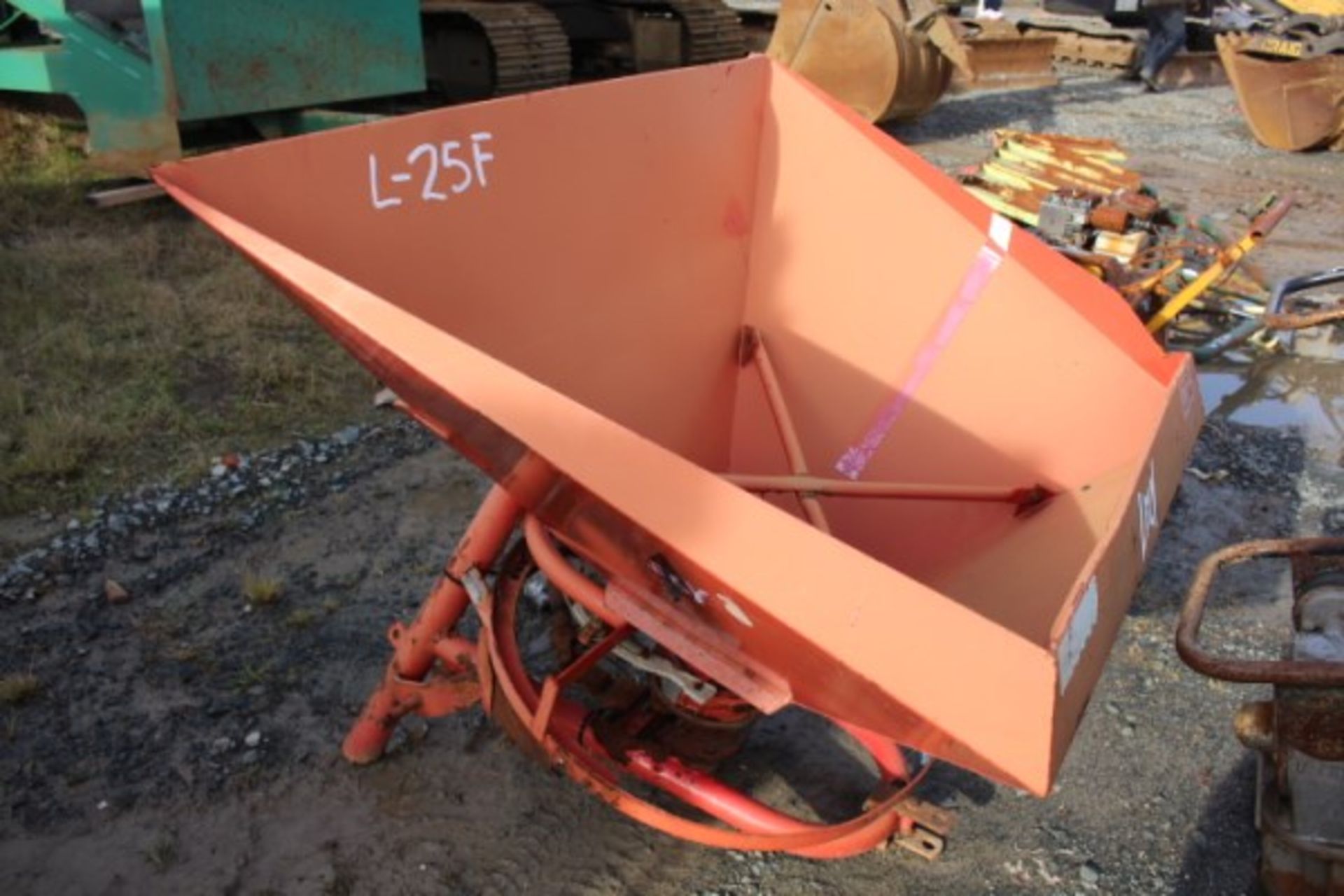 Lely 1250 PTO Tractor Mount Spreader - Image 2 of 5