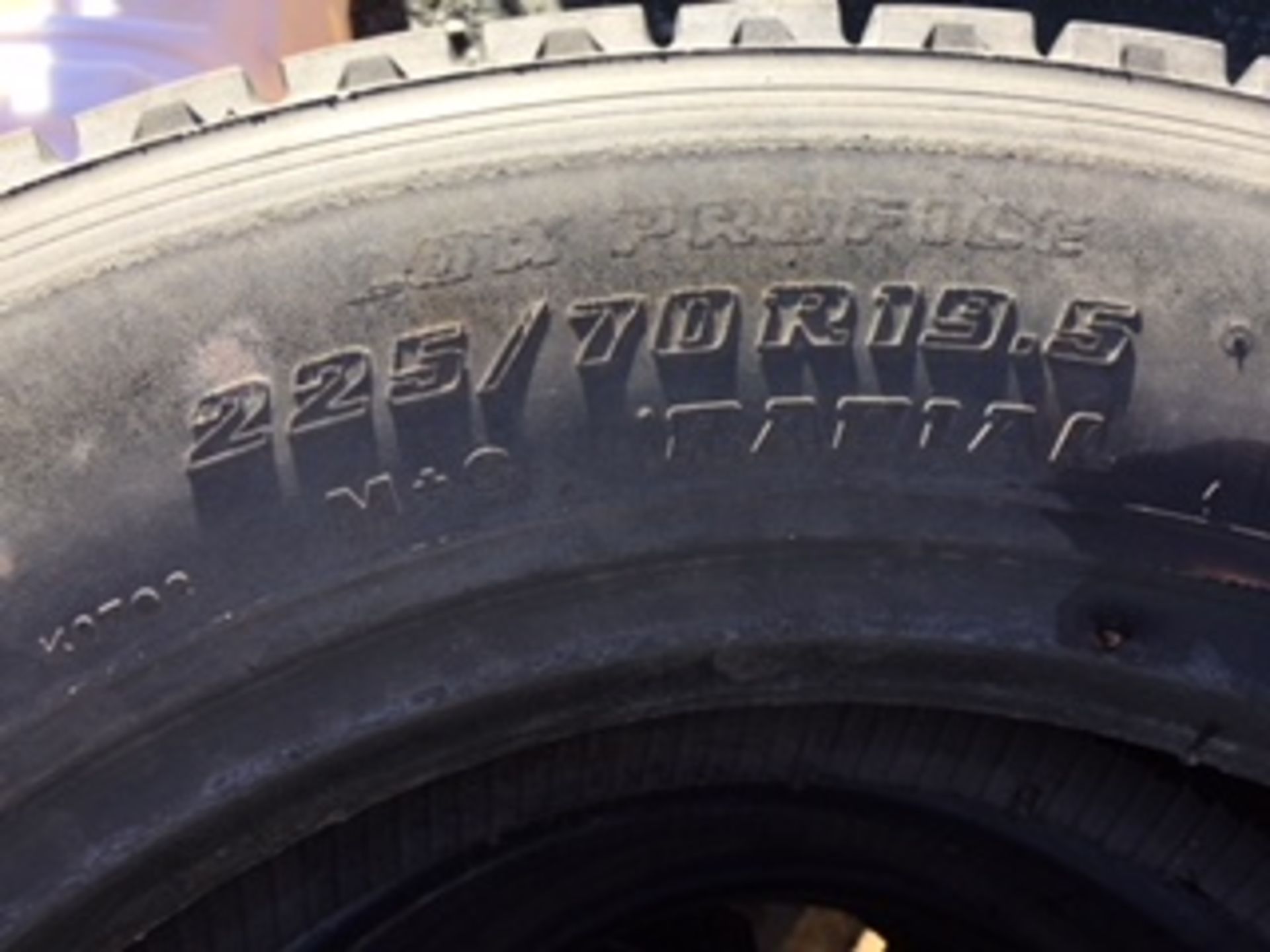 4 - 225/70/19.5 used truck tires - Bild 2 aus 2