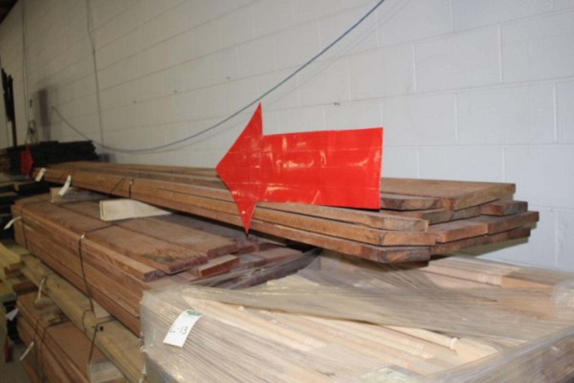 Pallet Lot of Bloodwood Rough Cut Lumber (95.52 approx board feet) - Image 2 of 3