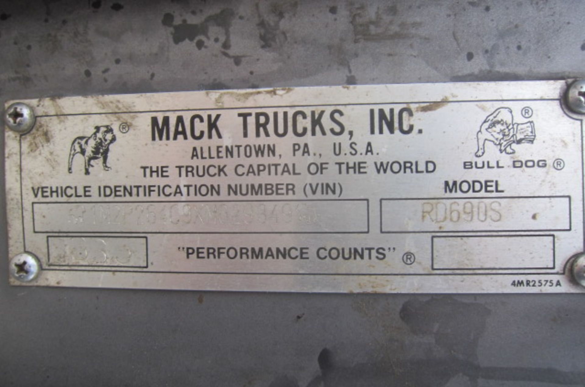 1999 Mack Concrete Mixer Truck, Model Rd690s - Image 8 of 45