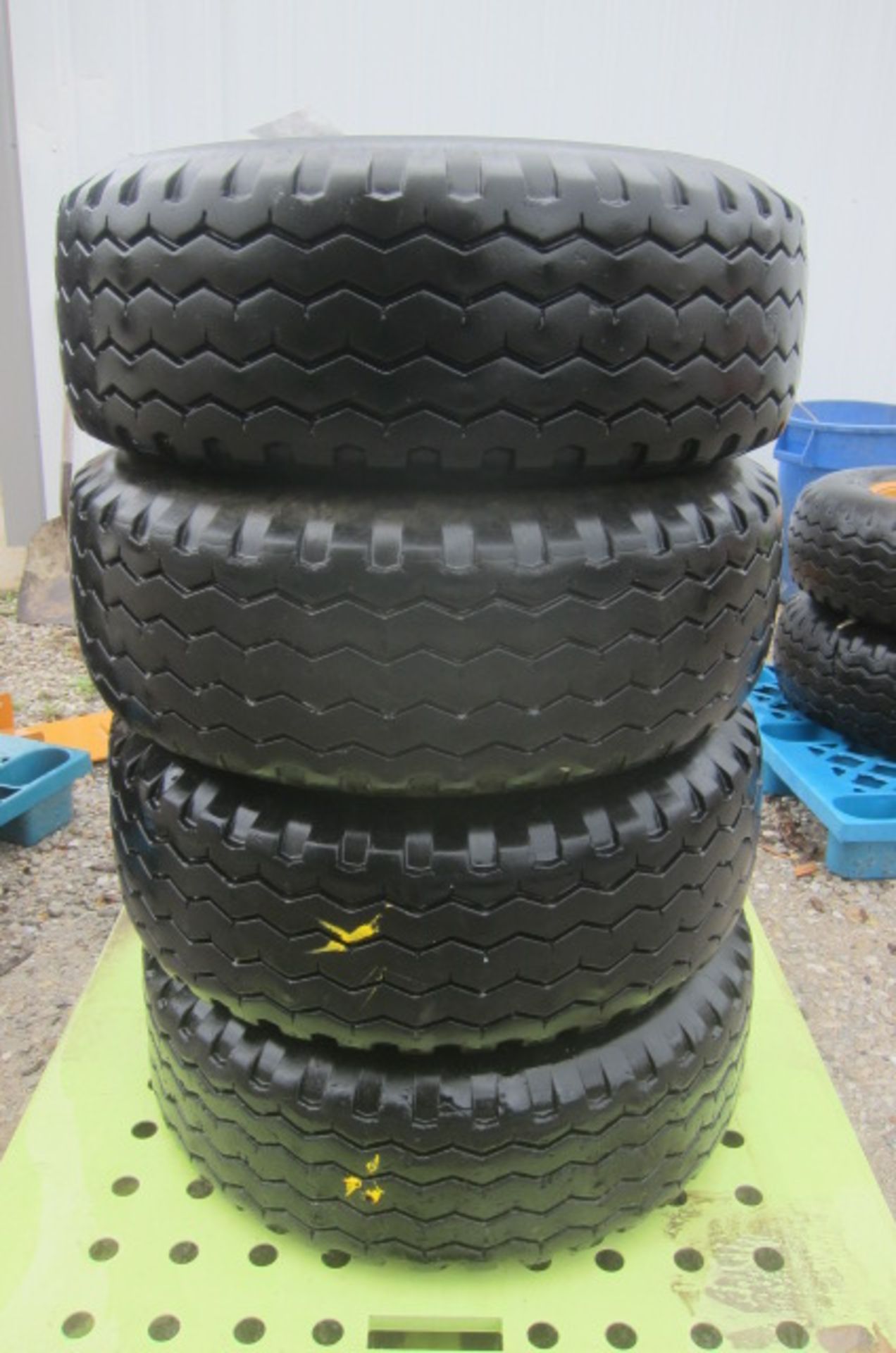 (4) Used Galaxy Workstar 11L-16SL Tire & Rim , 10 Ply, 8 Bolt Rim, 6" Center, 8" Pattern, Located in - Image 2 of 9