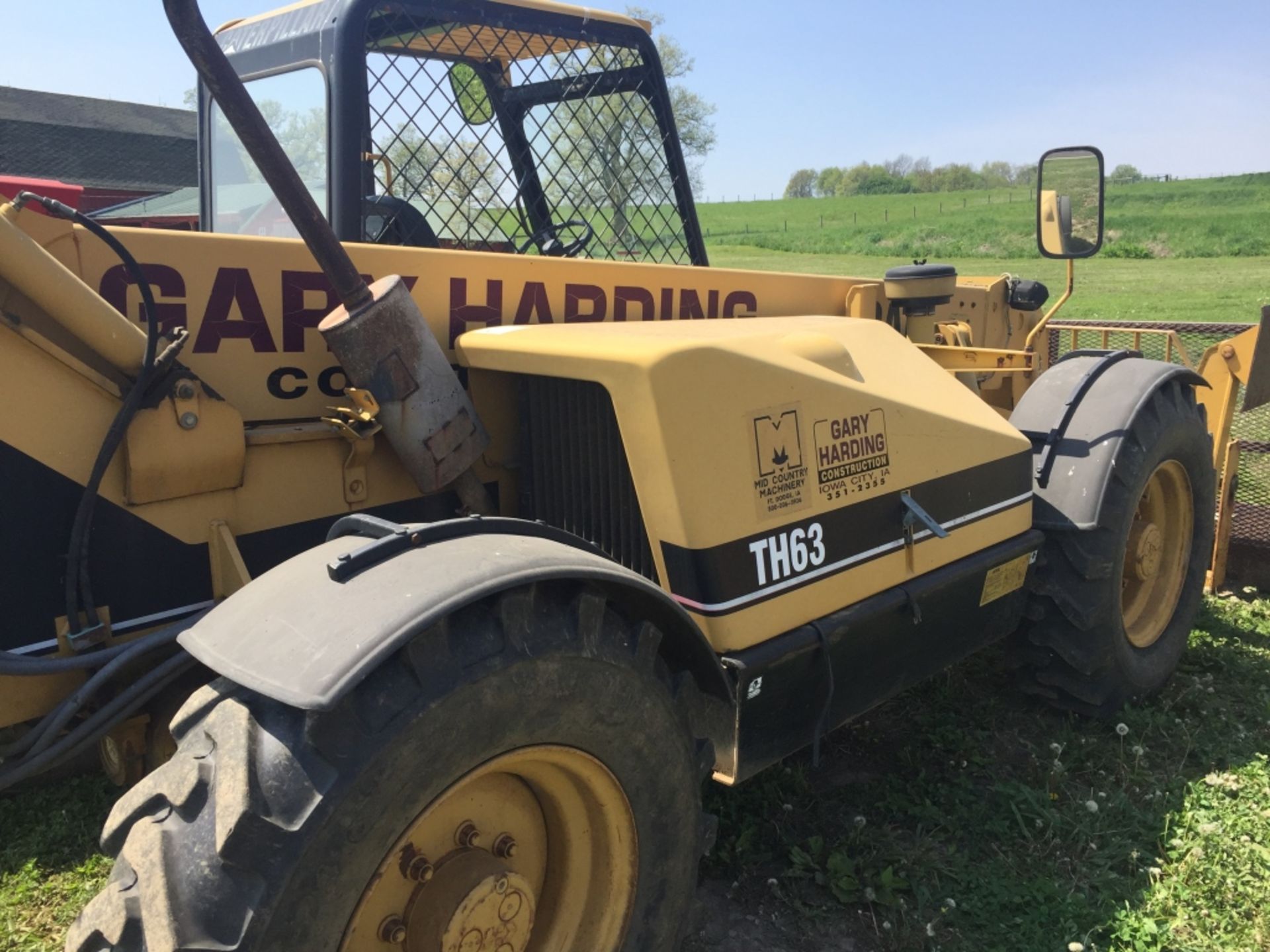 1997 Cat TH63 Telehandler, 4x4, 6000lbs capacity, 41' reach, Outriggers, 13.00-24 Tires, 1,723 - Image 23 of 36