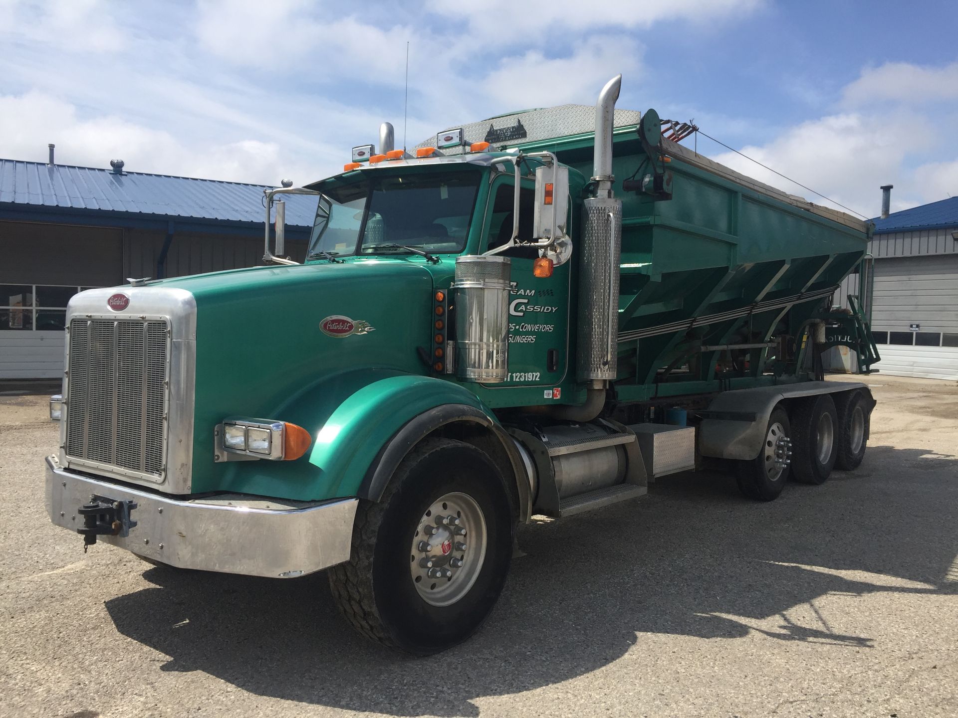 2005 Peterbilt 378 Slinger, CAT C-15, Fuller 16 speed, 14565 Engine hours, VIN: 1NP-FLBOX-6-6N879132 - Image 2 of 67