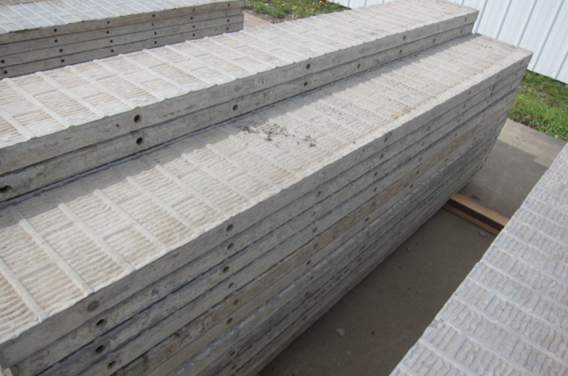 (12) 12" X 8' Wall-ties Aluminum Concrete Forms, VertiBrick, 6-12 Hole Pattern, Nice Clean Set - Image 3 of 3