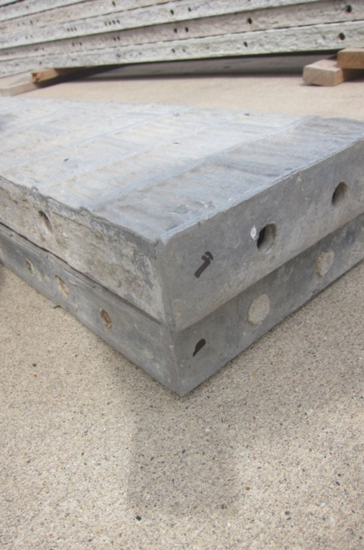 (2) 9" X 8' Wall-ties Aluminum Concrete Forms, VertiBrick, 6-12 Hole Pattern, Nice Clean Set, - Image 2 of 3
