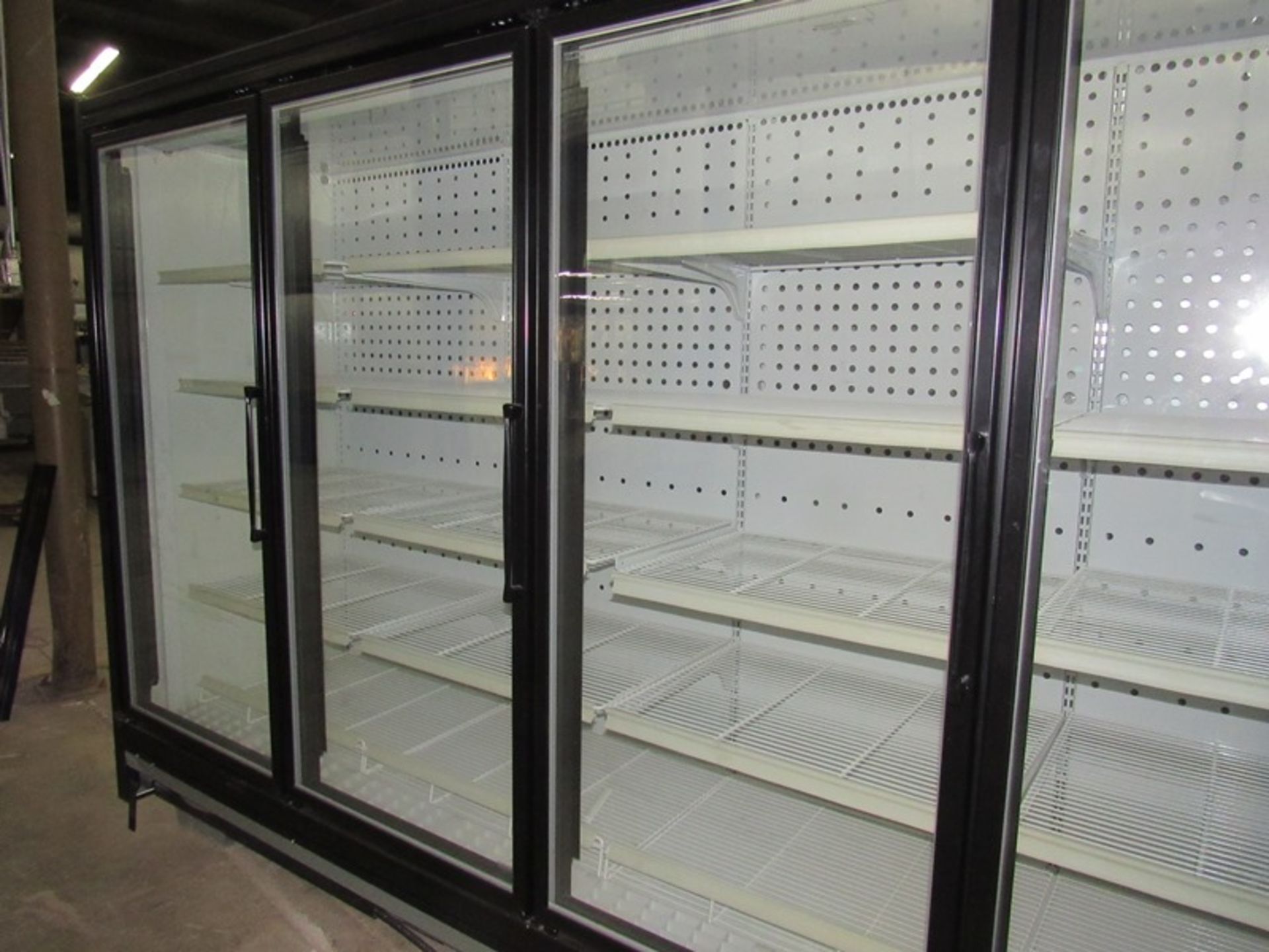 Zero Zone Mdl. 5RVZC30 5-Door Reach In Lighted Freezer, 63" doors, 139" L X 36" D X 83" T, 120 volts - Image 3 of 6