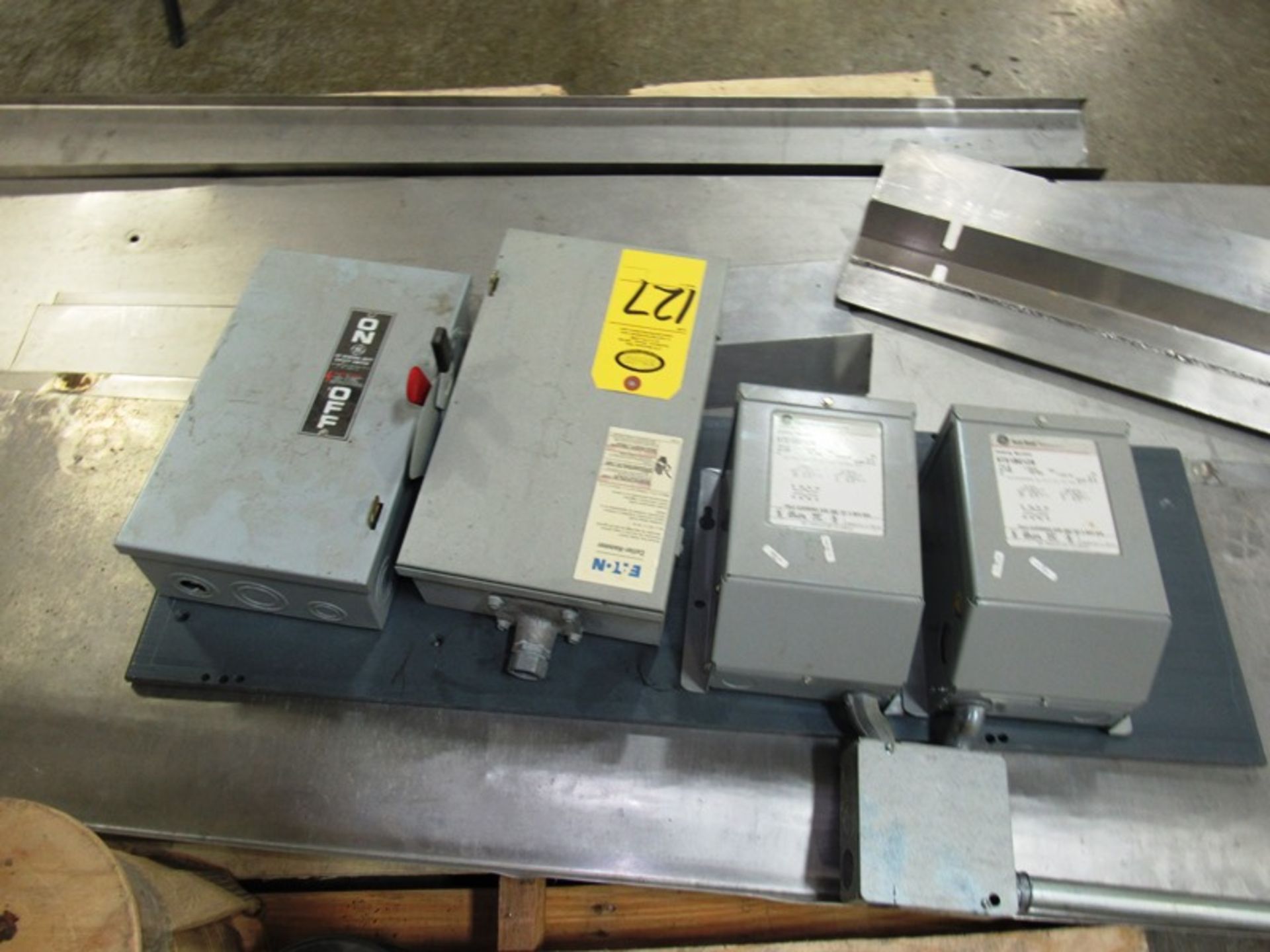 (2) G.E. 9T51B0129 Buck Boost Transformer, (2) Rolls of Wire, (2) Disconnect Boxes & Stainless Steel - Image 2 of 3