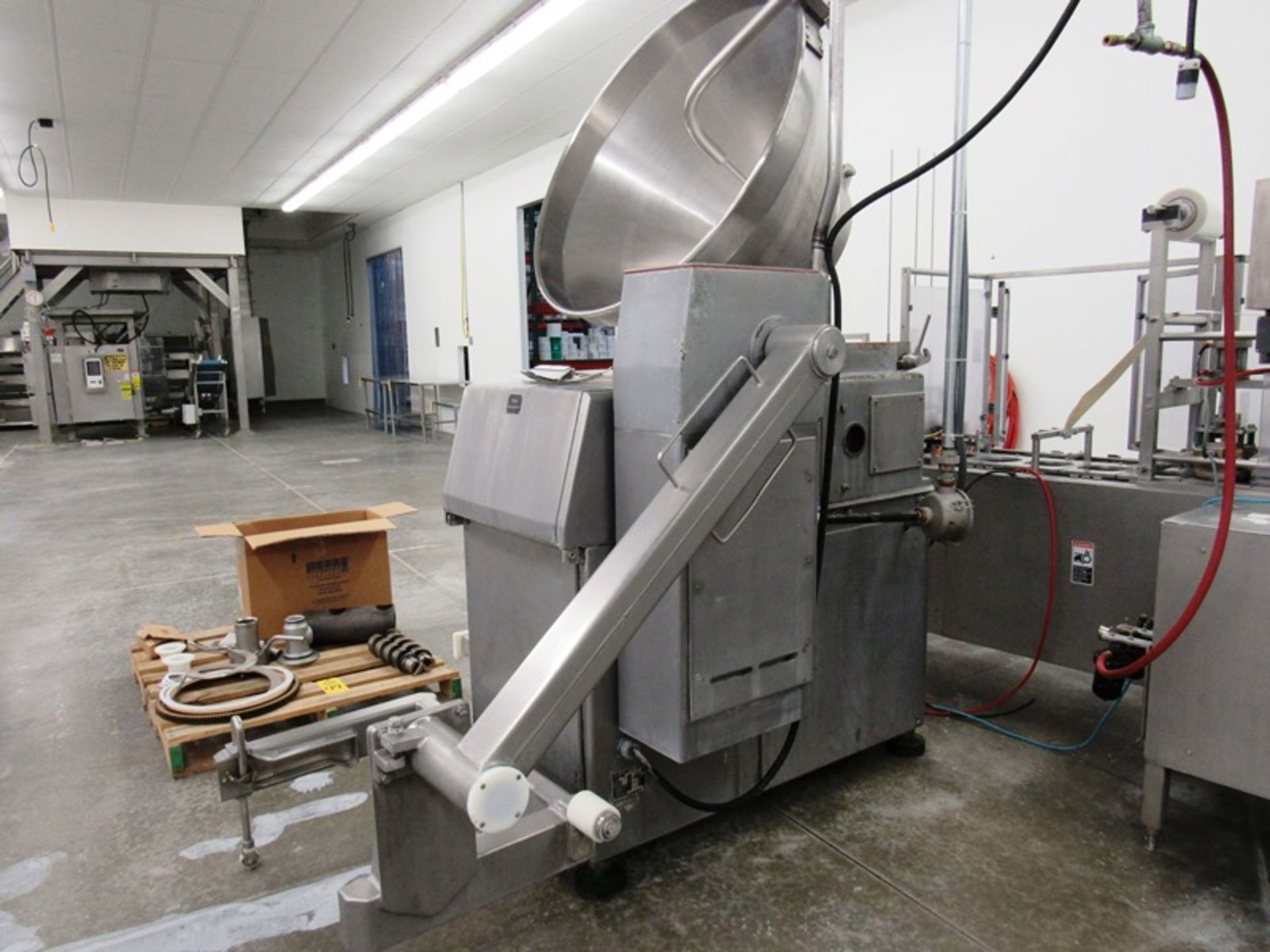 Vemag Mdl. 3000 S1 Stainless Steel Continuous Vacuum Stuffer, stainless steel hopper & worm, - Image 2 of 6