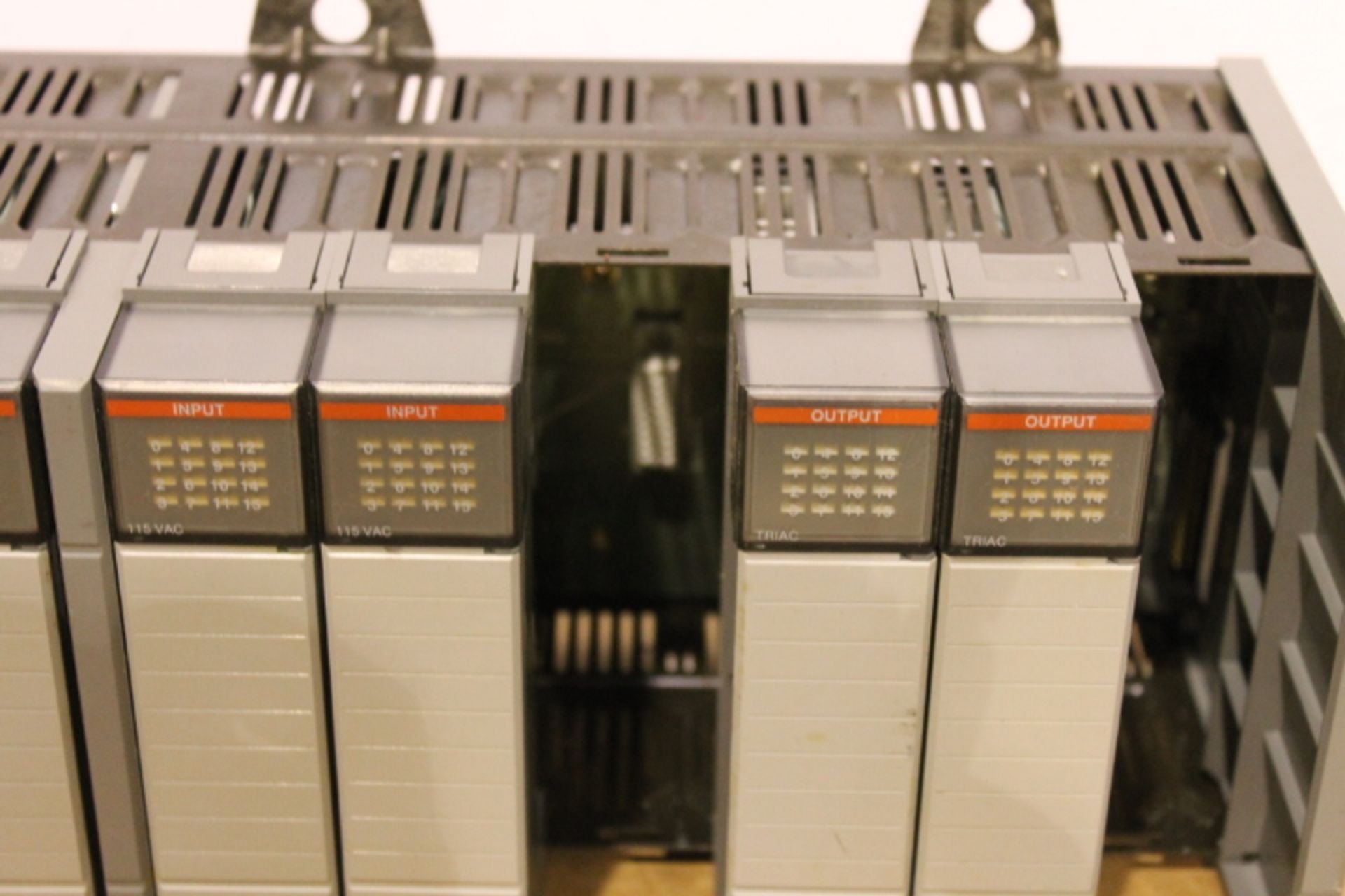 ALLEN-BRADLEY SLC 500 RACK W/ VARIOUS CARDS (SEE PICTURES) - Image 3 of 4