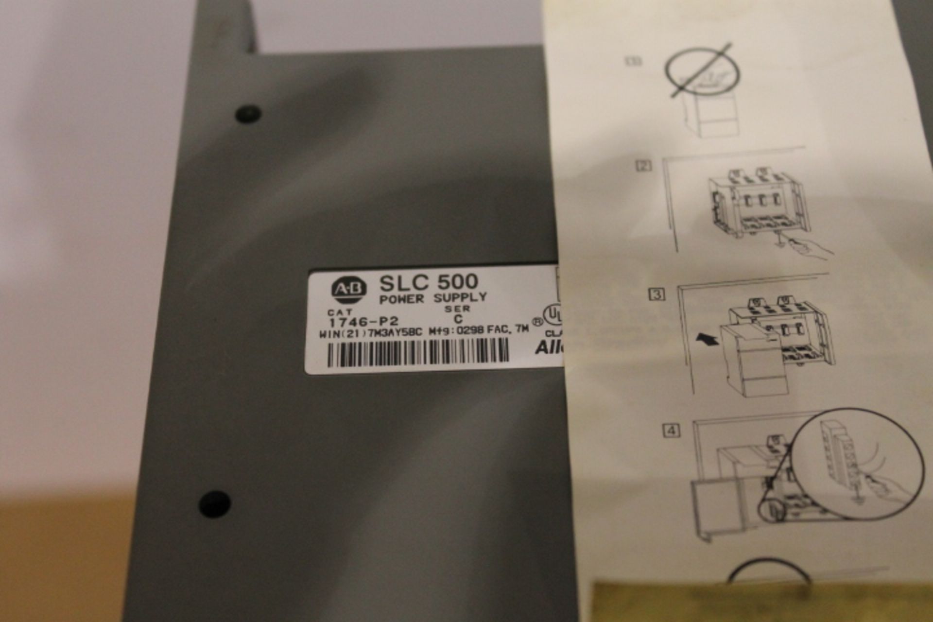 ALLEN-BRADLEY SLC 500 RACK W/ VARIOUS CARDS (SEE PICTURES) & 1746-P2 POWER SUPPLY - Image 3 of 5