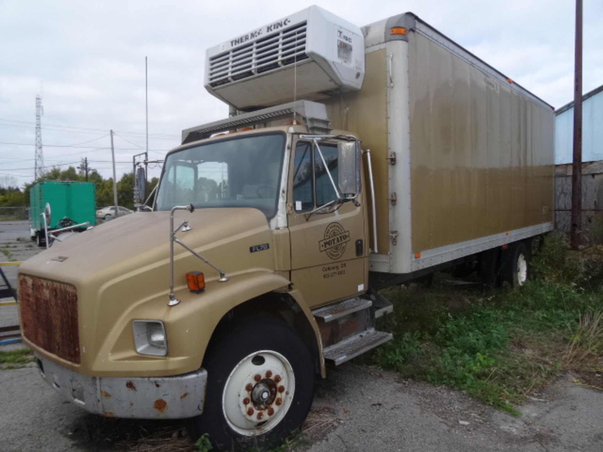 1x, 1994 Freightliner FL70 Straight Truck w/ 23' Reefer Box (AS-IS)