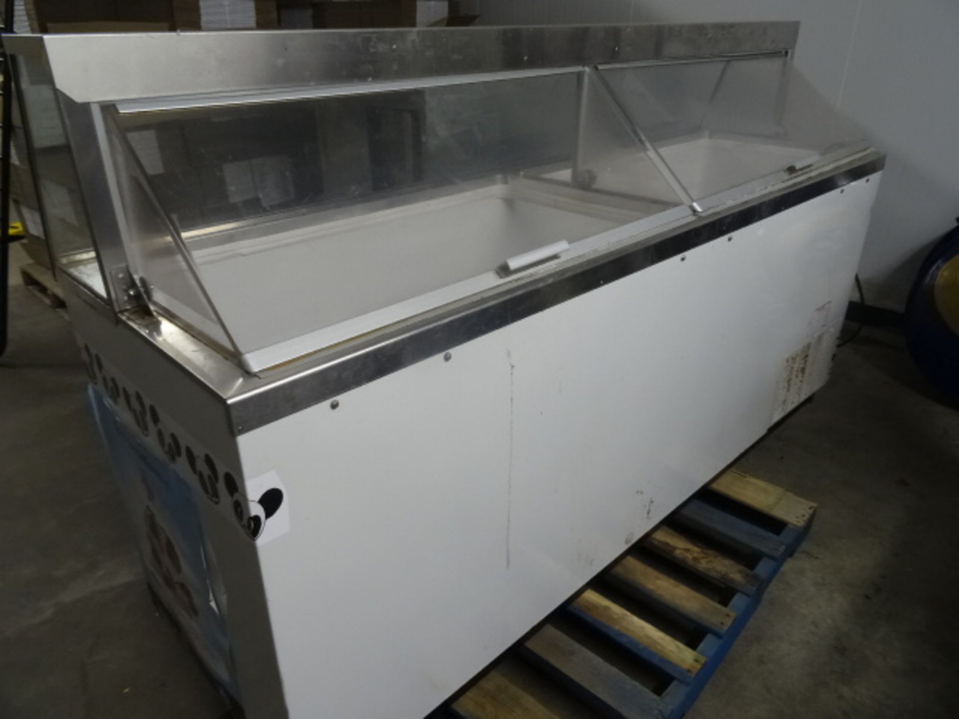 1x, Kelvinator 88" Ice Cream Dipping Cabinet - Image 2 of 5