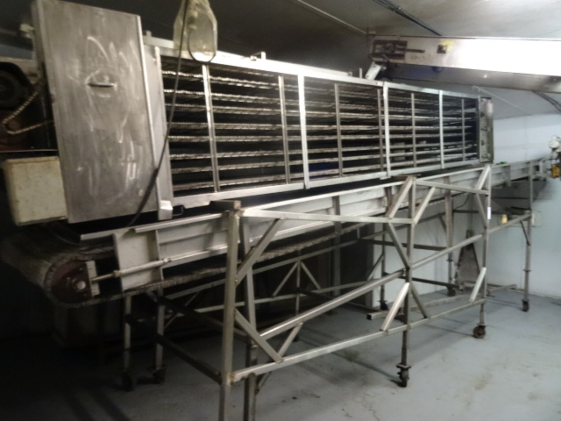 1x, 28' x 48" S/S Conveyor w/ 5 Level Cooling Conveyor System