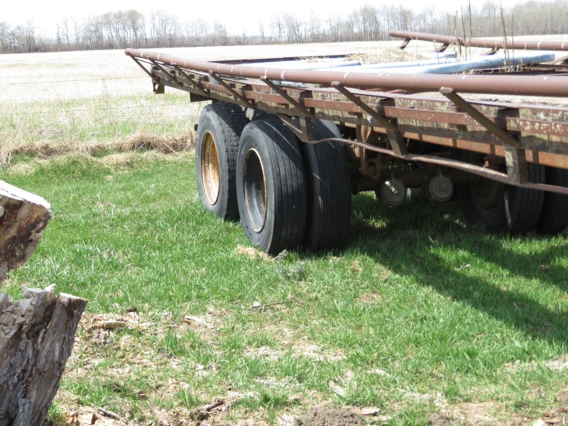 Large round bale trailer - Image 2 of 4
