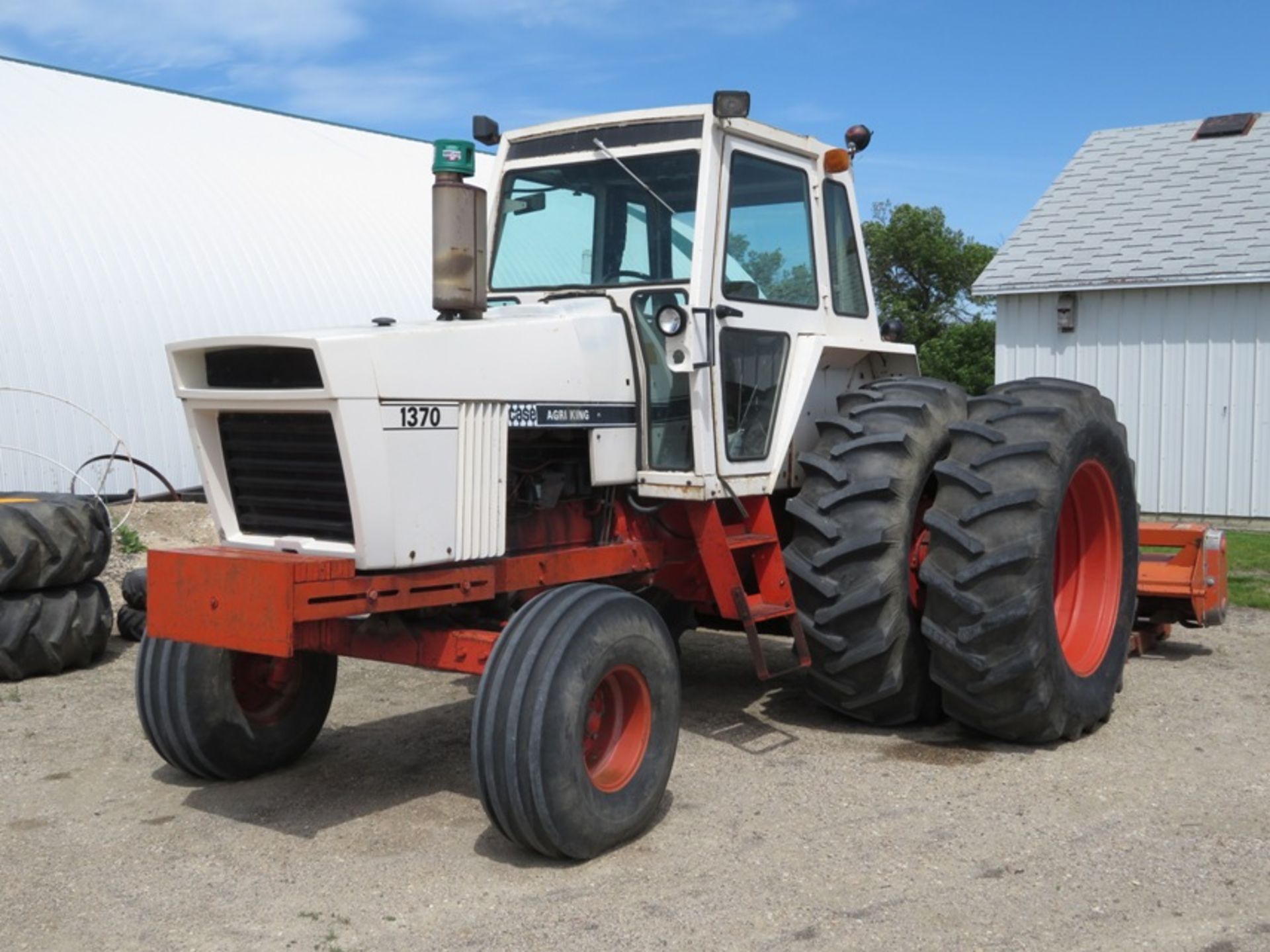 Case 1370 tractor
