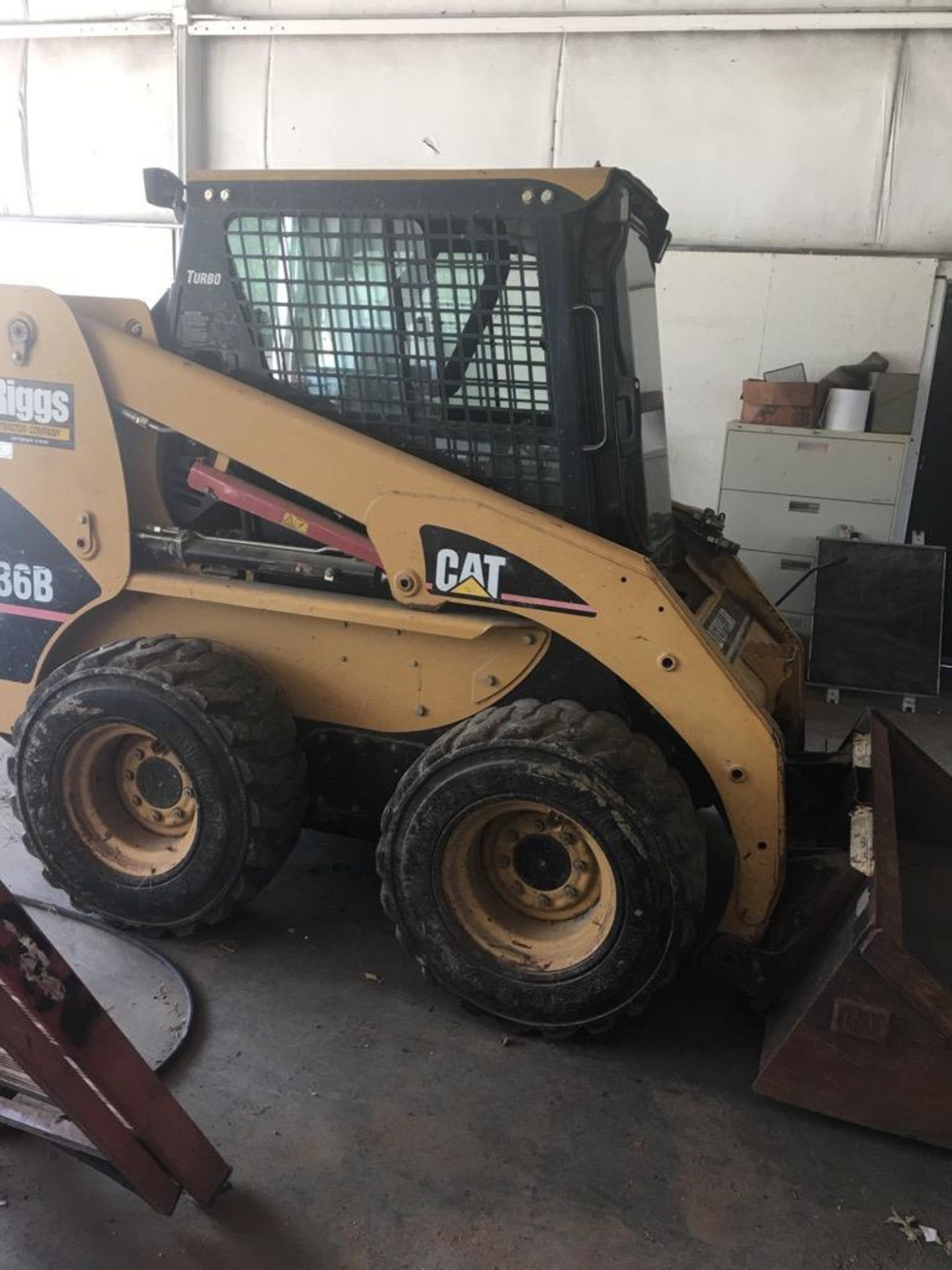 2006 Catapillar 236B Skid Steer,approximately 1000 hours, cab heat and air,