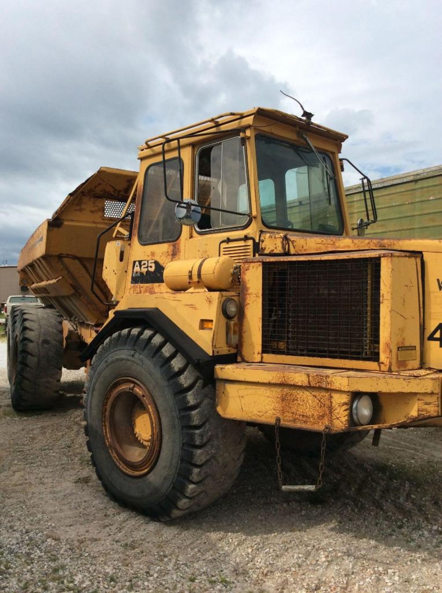 A25 6X6 Volvo dump wagon 1987, 25 ton, off road dump truck