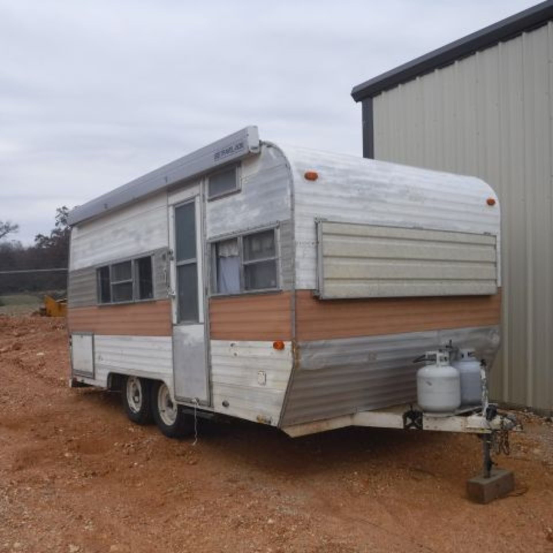 14' CAMPER TRAILER AND CONTENTS