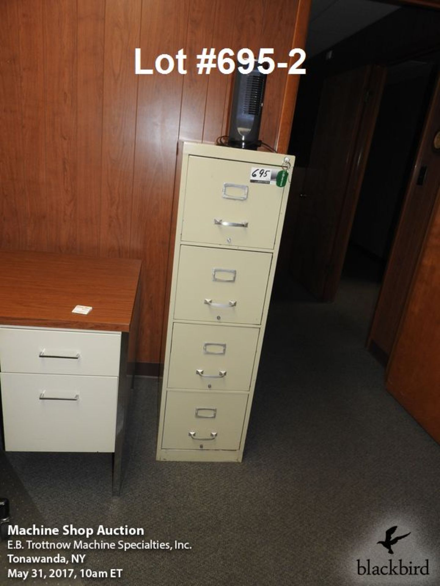 Desk with sidebar and file cabinet - Bild 3 aus 3