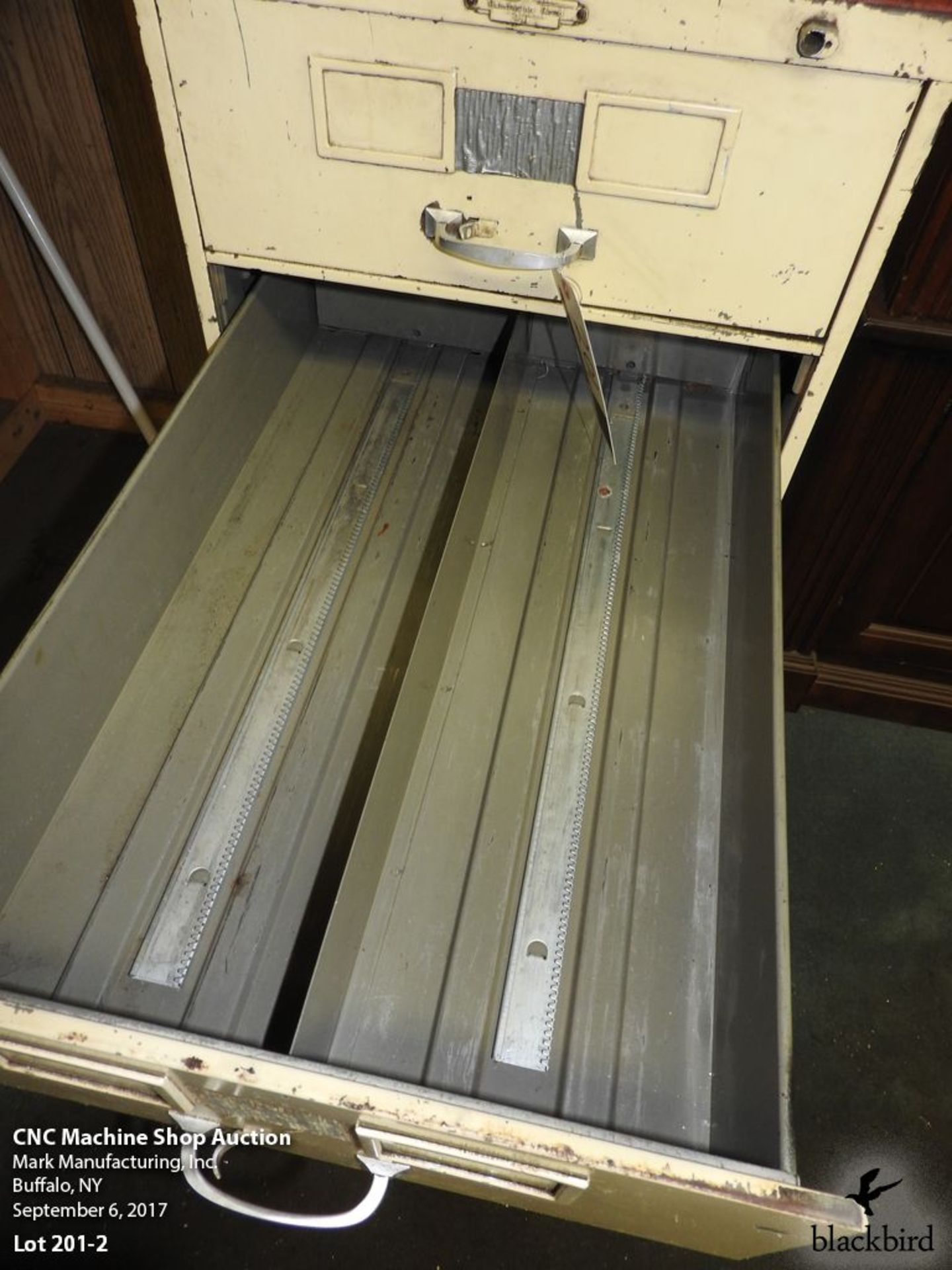 Remington Rand 18" x 28" x 41" steel drawer unit - Image 3 of 3