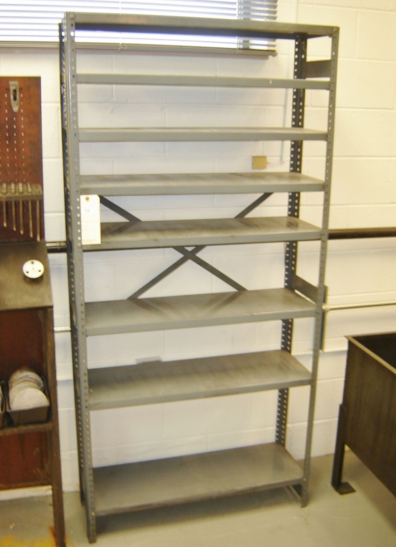 SECTION METAL SHELVING