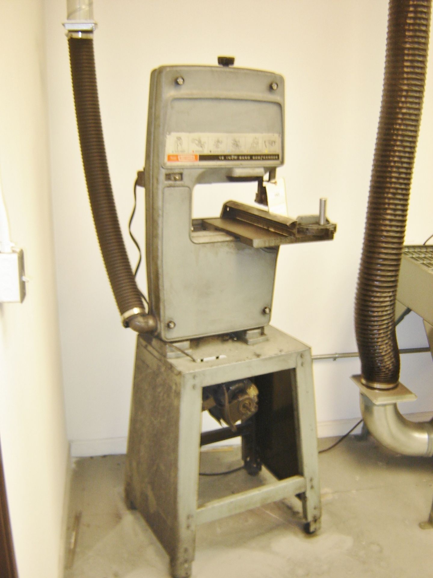 VERTICAL METAL CUTTING BAND SAW - Image 2 of 3