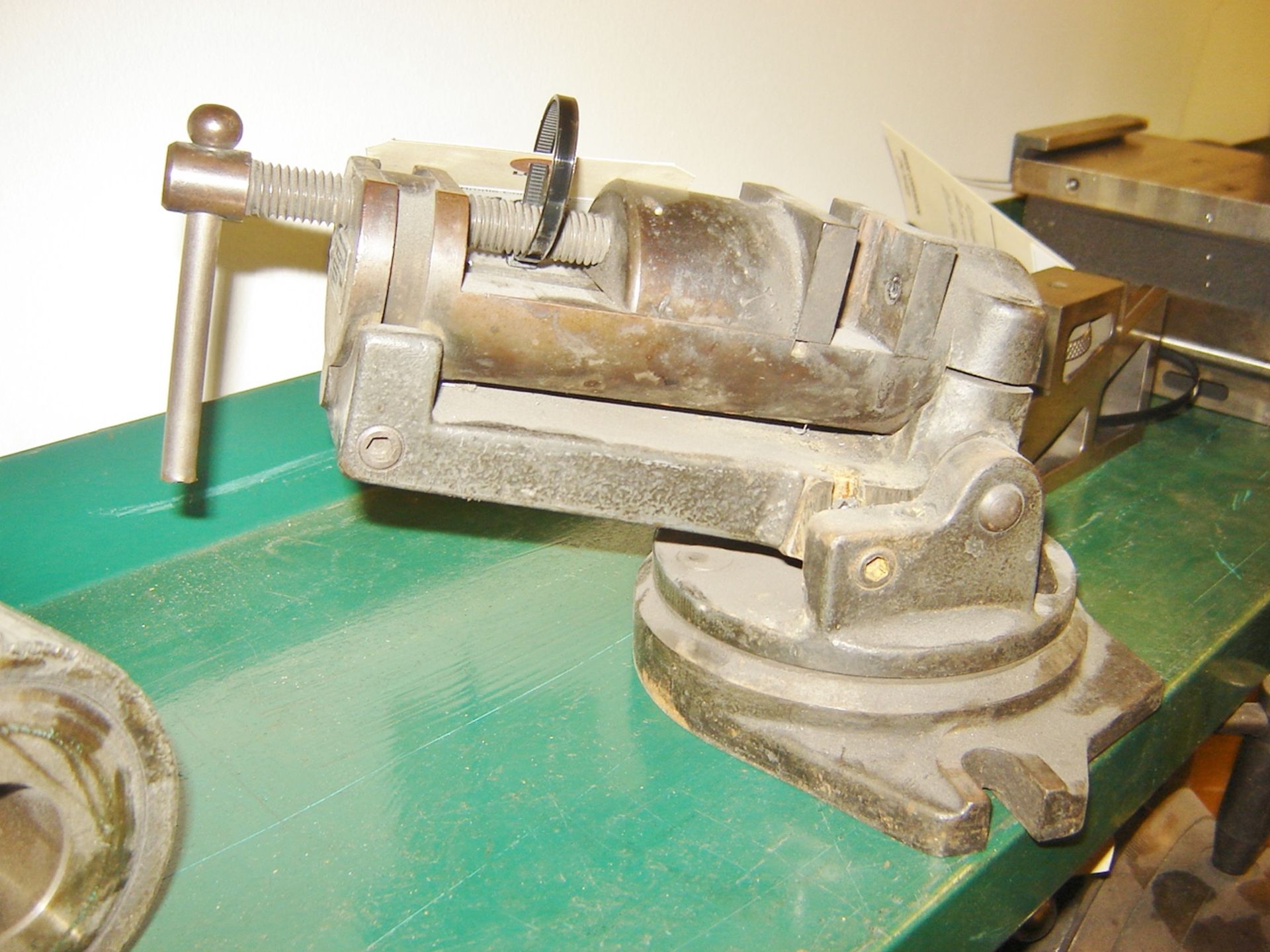 UNIVERSAL MACHINE VISE - Image 2 of 4