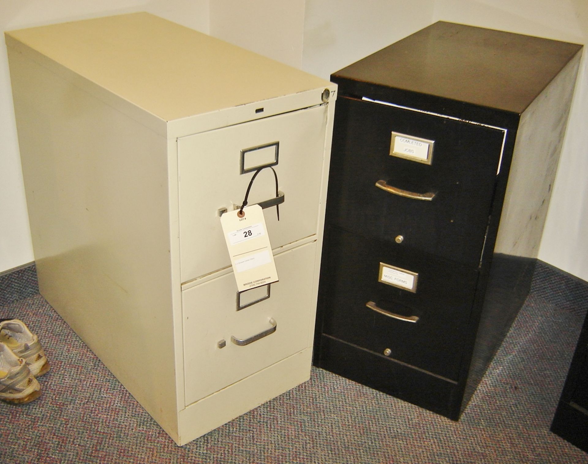 2-DRAWER LETTER FILE CABINET