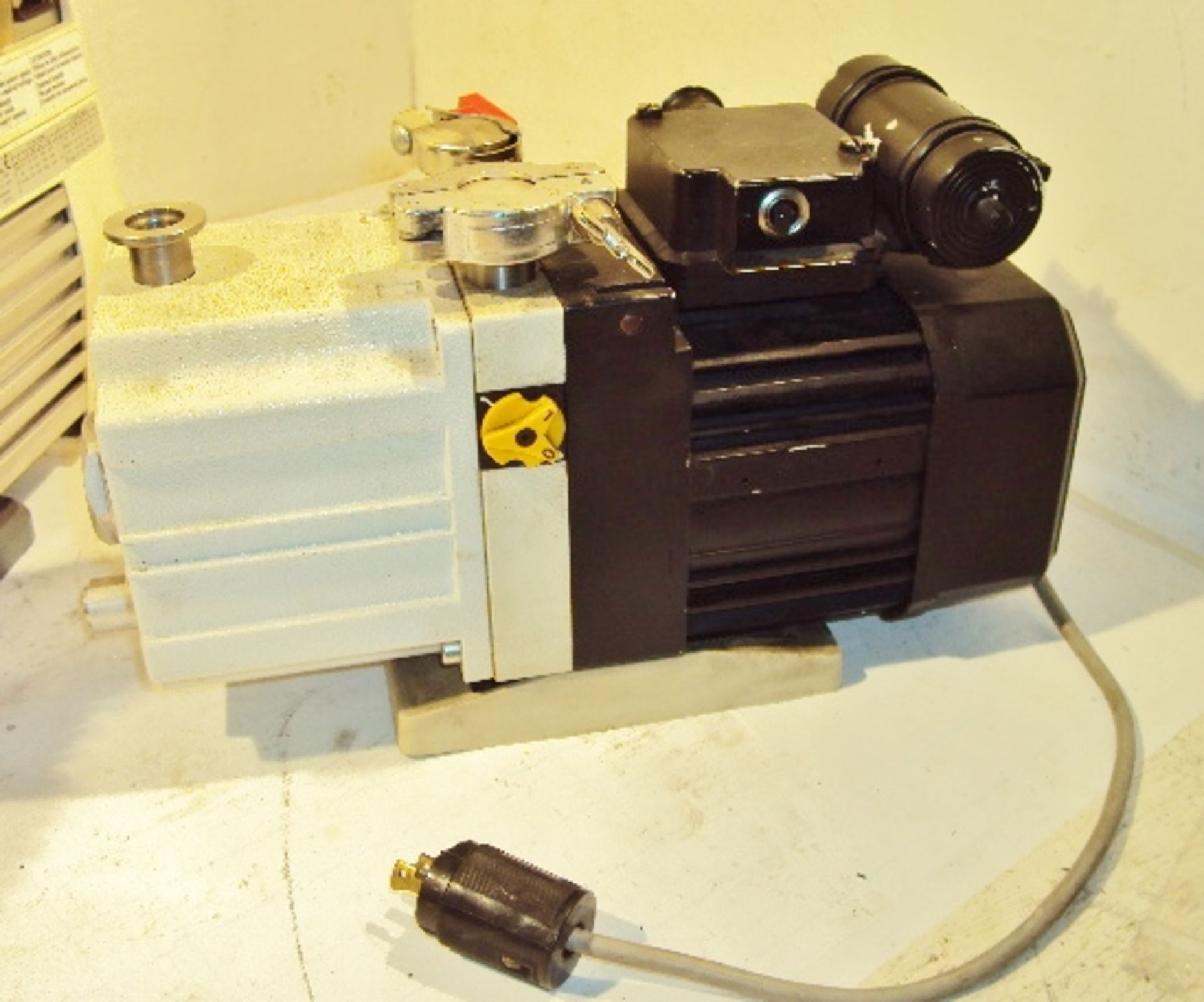 PFEIFFER VACUUM PUMP & ADVIXEN PASCAL VACUUM PUMP - Image 6 of 7