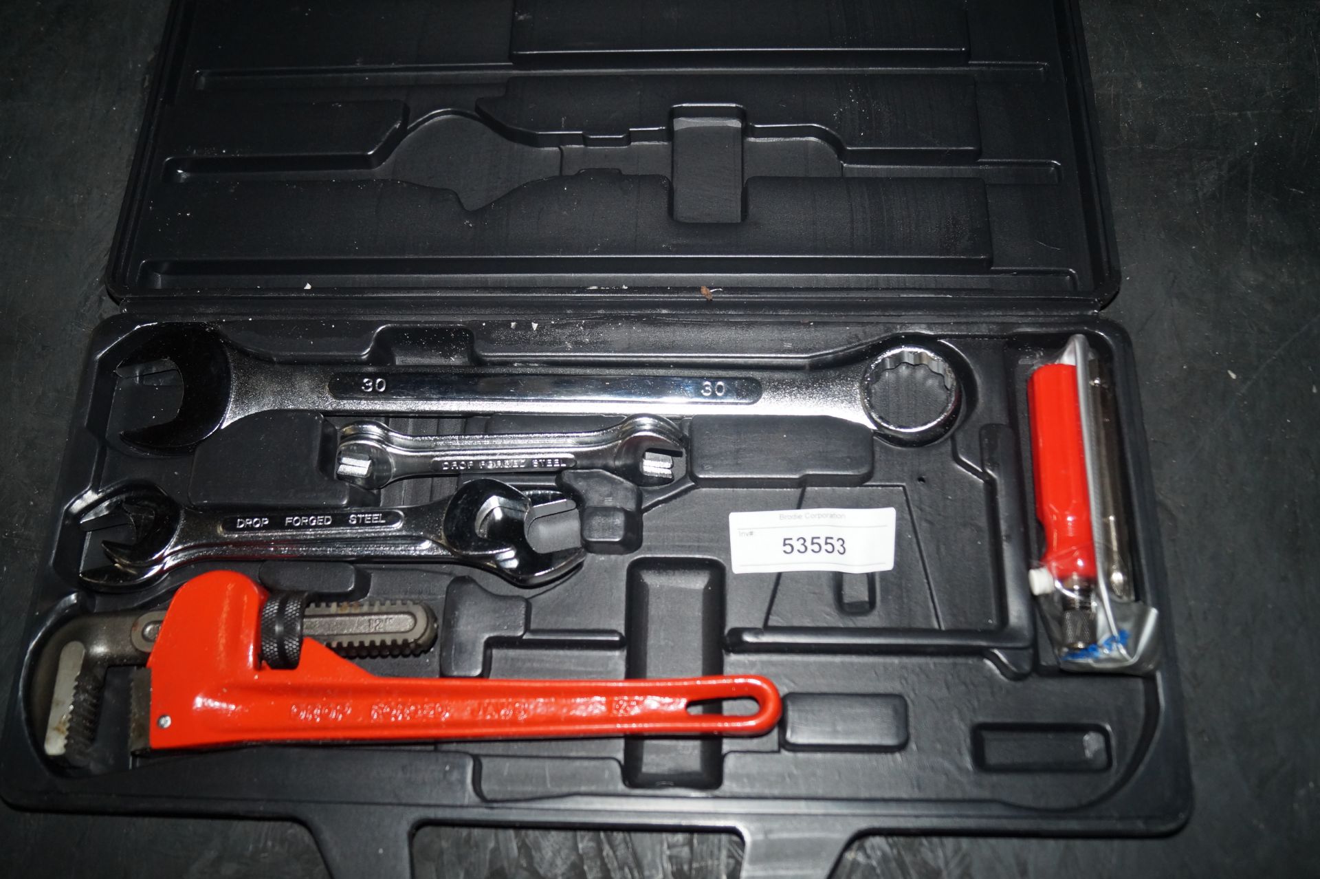 TOOL KIT IN A CASE - Image 2 of 3