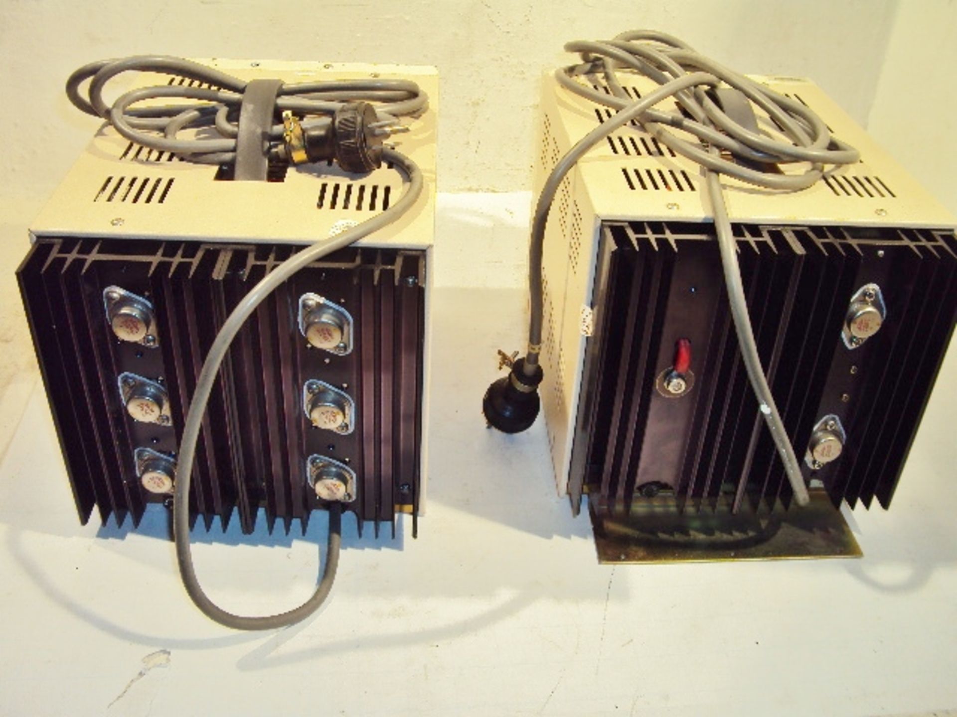 2-METRONIX REGULATED DC POWER SUPPLIES - Image 6 of 6