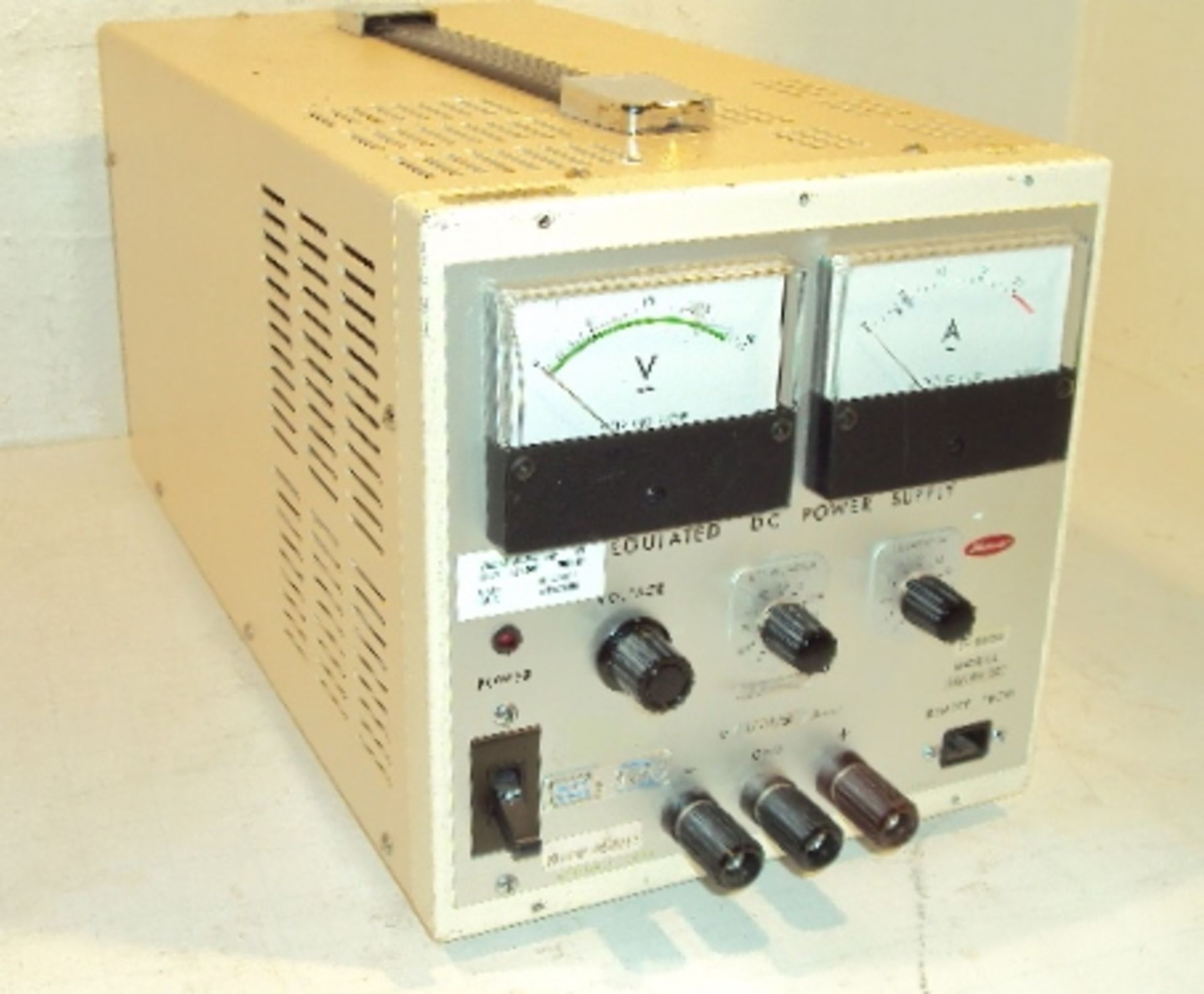 METRONIX MSV18A-20 20 V 18 AMP REG. DC PWR SUPPLY