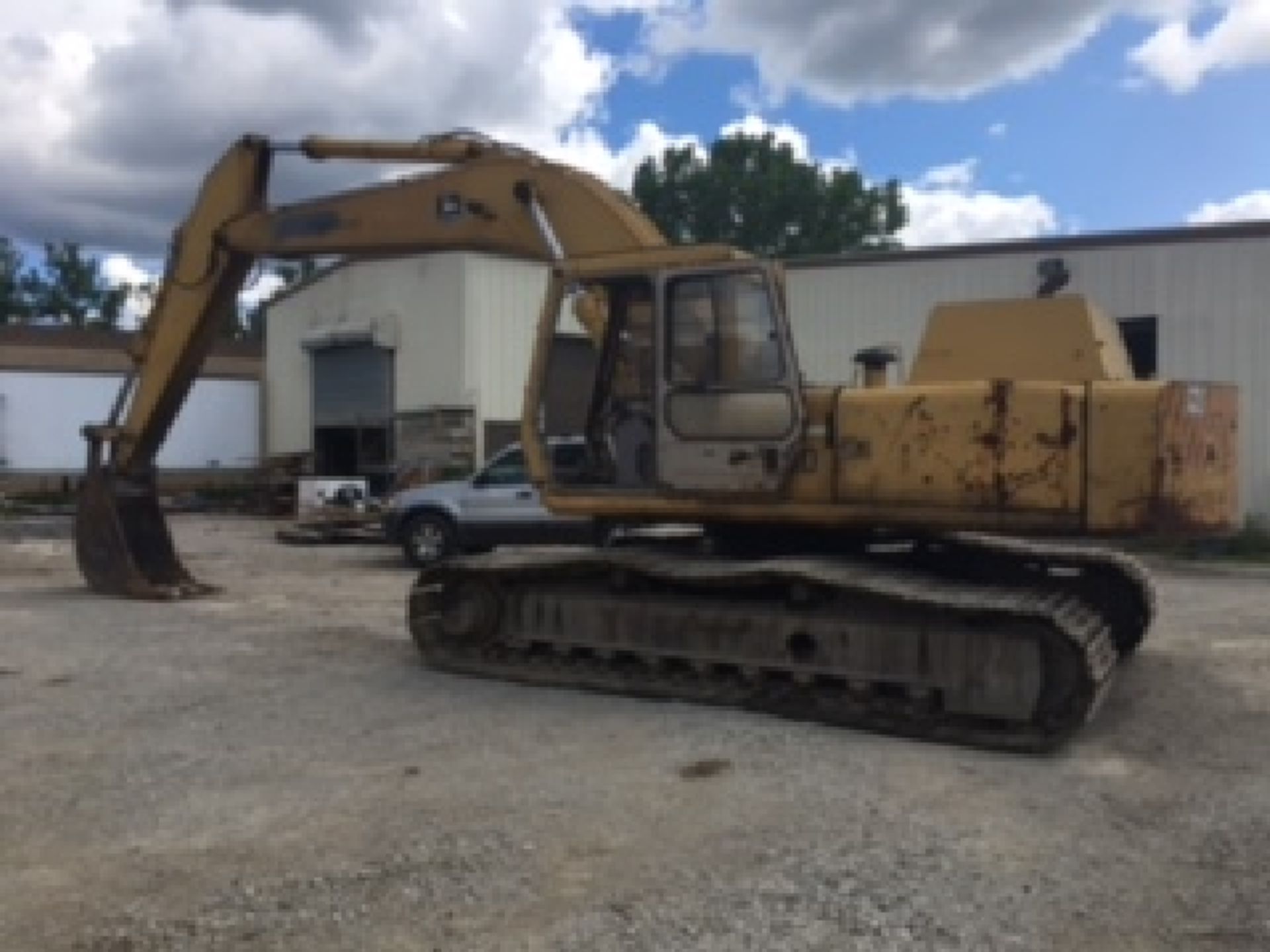 John Deere CK790D Excavator,ID#L007374, 9450 hours listed.Runs and sounds good.(bucket not included) - Image 2 of 7