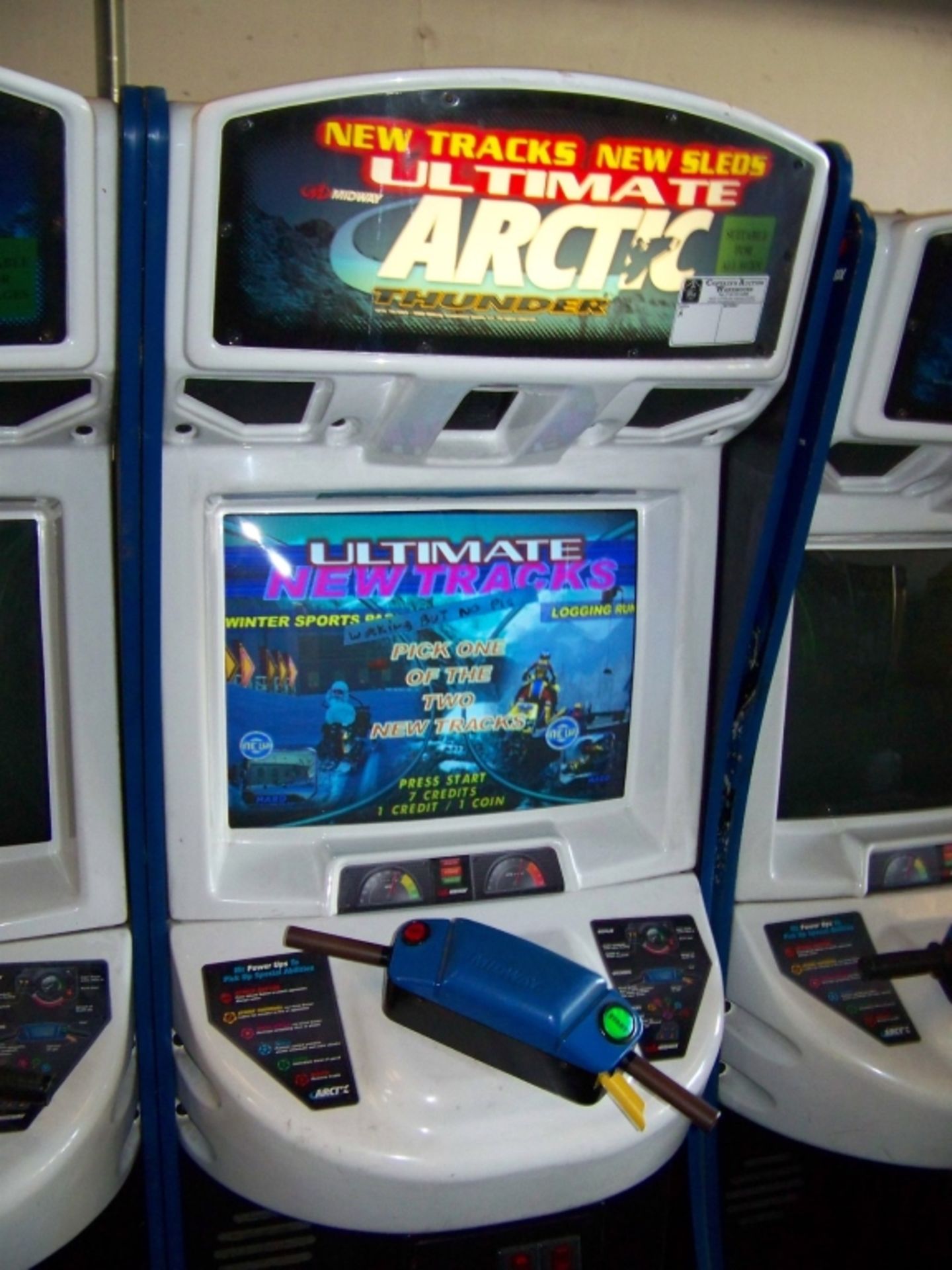 ARCTIC THUNDER ULTIMATE RACING ARCADE GAME H - Image 2 of 5